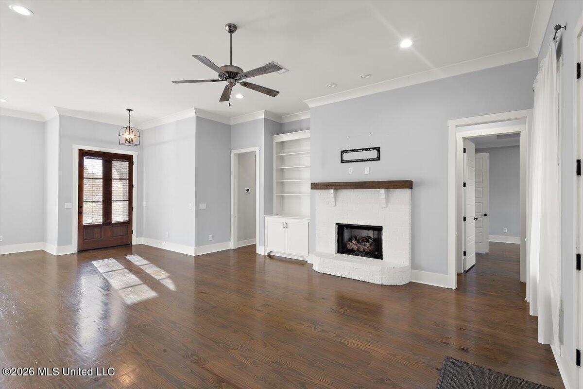 100 Camden Lake Drive Property Photo 8