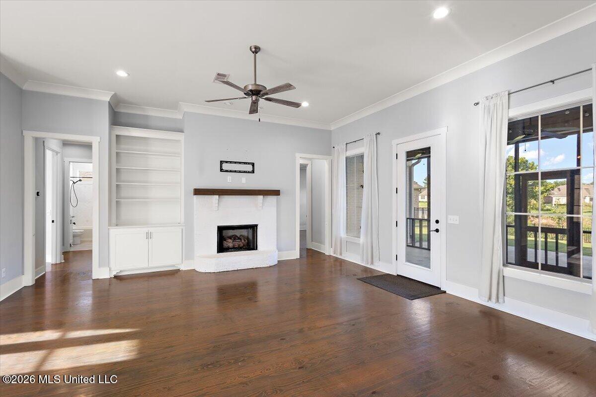 100 Camden Lake Drive Property Photo 9