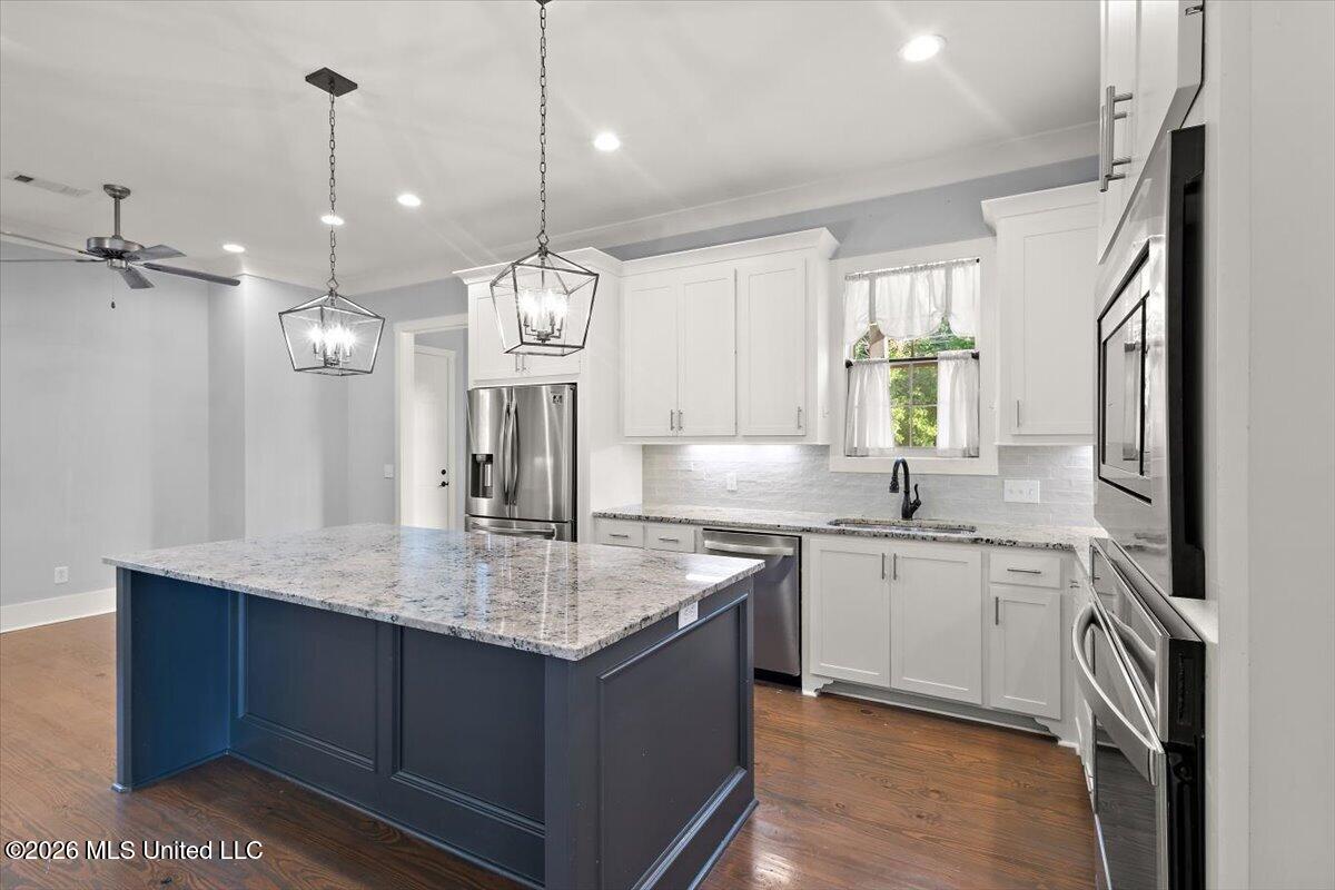 100 Camden Lake Drive Property Photo 15