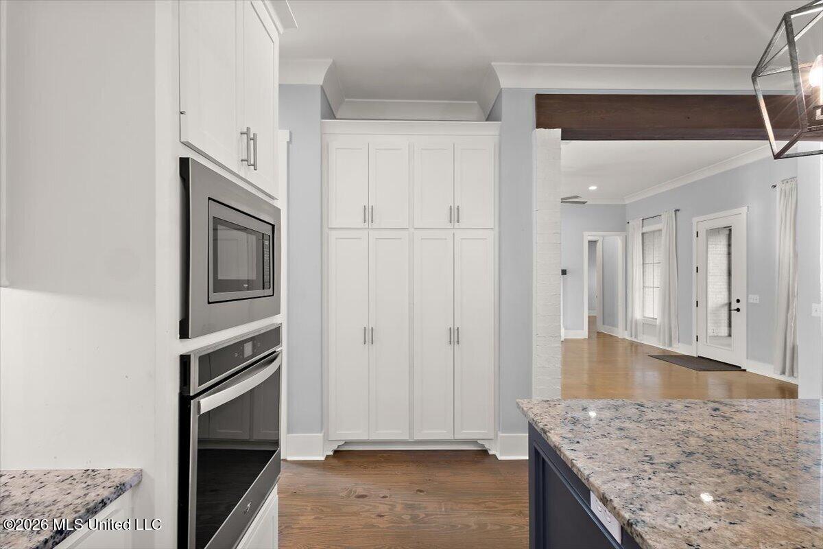 100 Camden Lake Drive Property Photo 17
