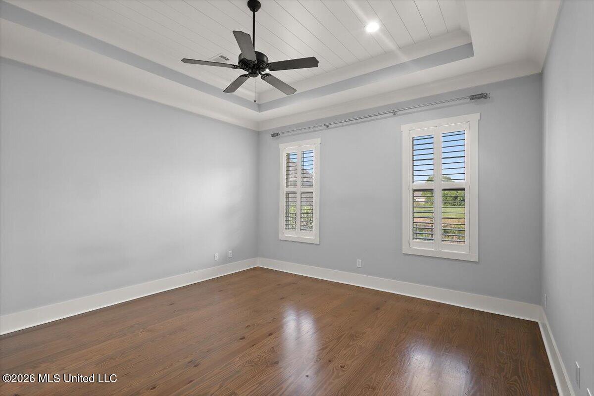 100 Camden Lake Drive Property Photo 18