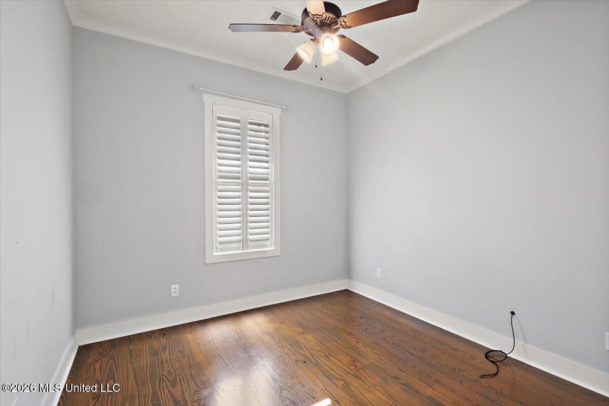 100 Camden Lake Drive Property Photo 25