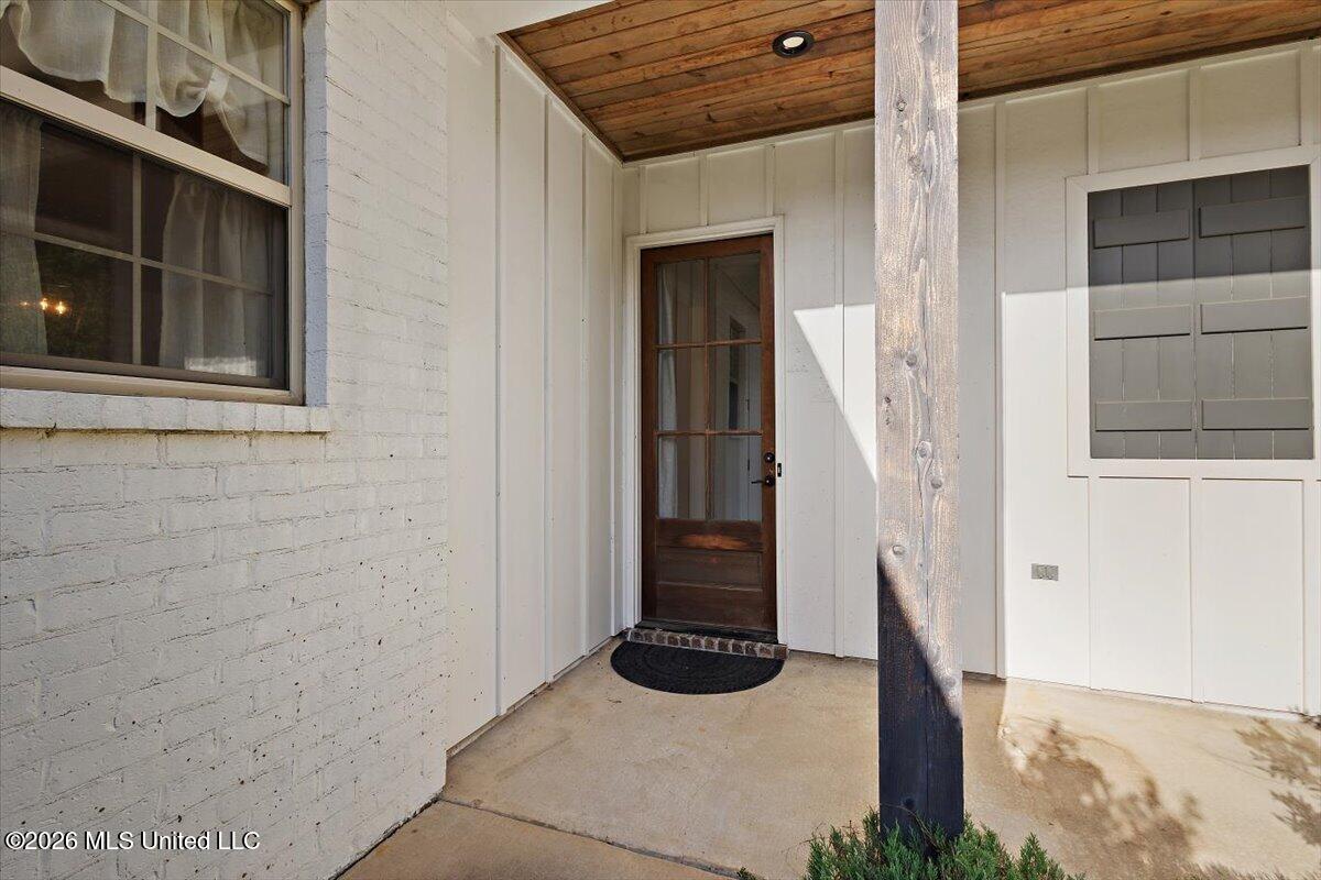 100 Camden Lake Drive Property Photo 29
