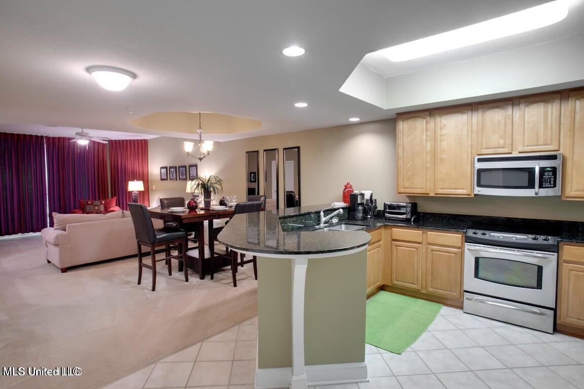2668 Beach Boulevard Property Photo 4