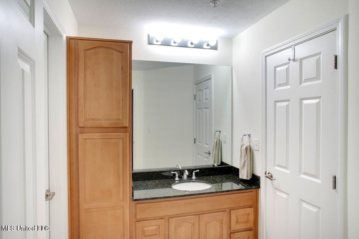 2668 Beach Boulevard Property Photo 7