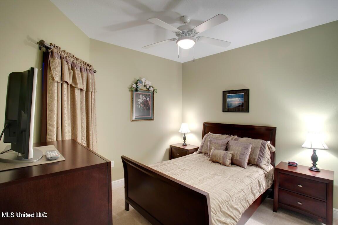 2668 Beach Boulevard Property Photo 8