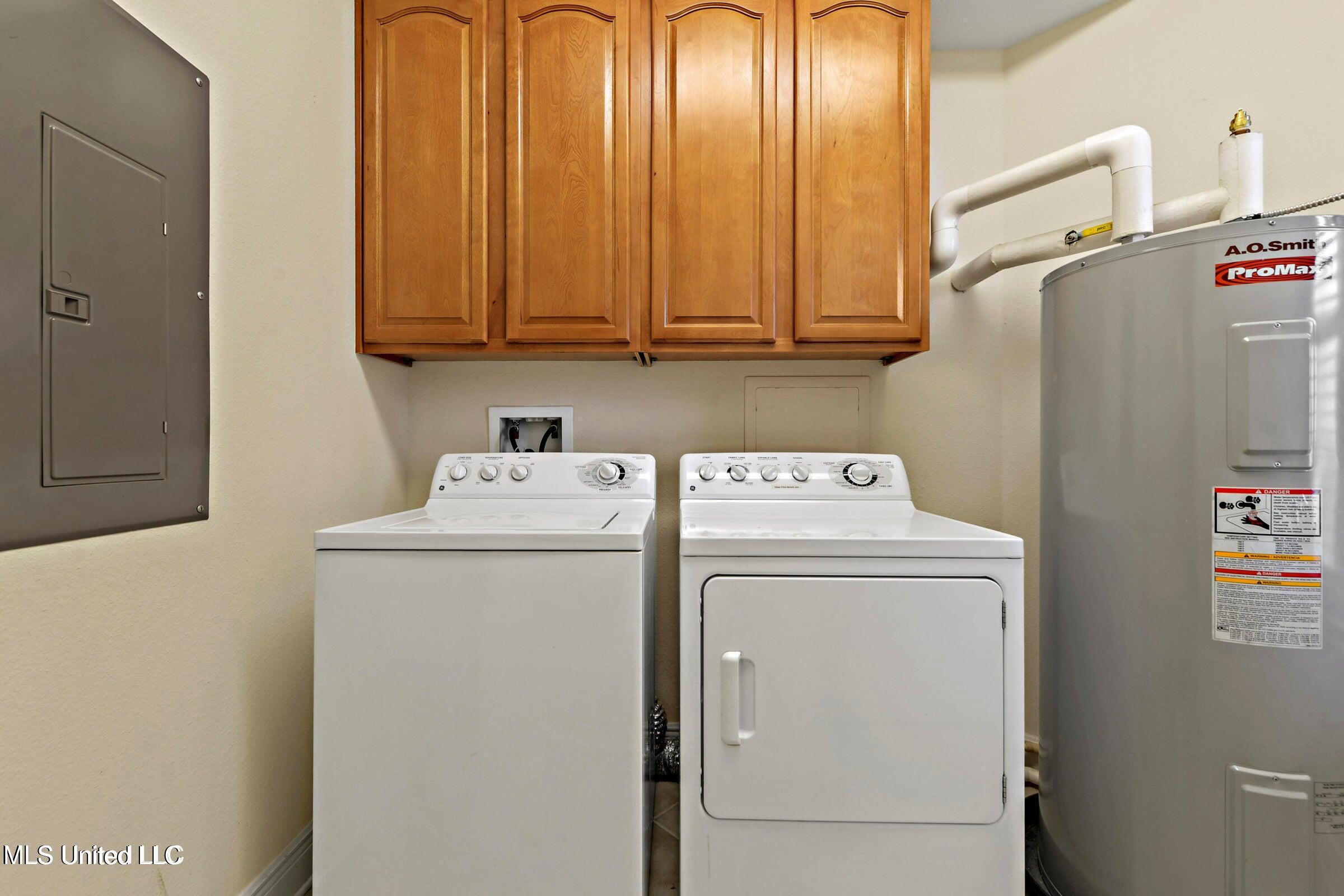 2668 Beach Boulevard Property Photo 9
