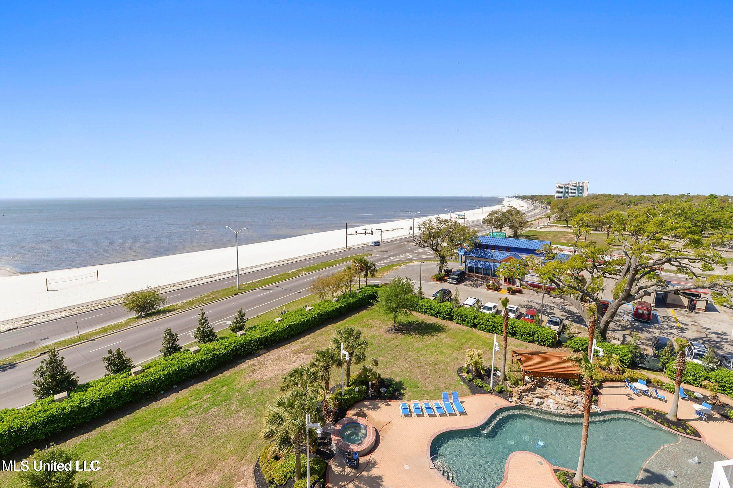 2668 Beach Boulevard Property Photo 22