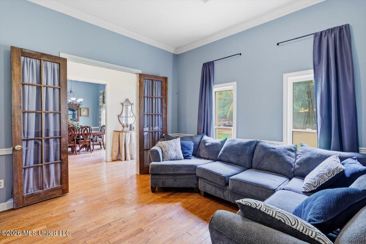 217 Oak Hollow Drive Property Photo 15