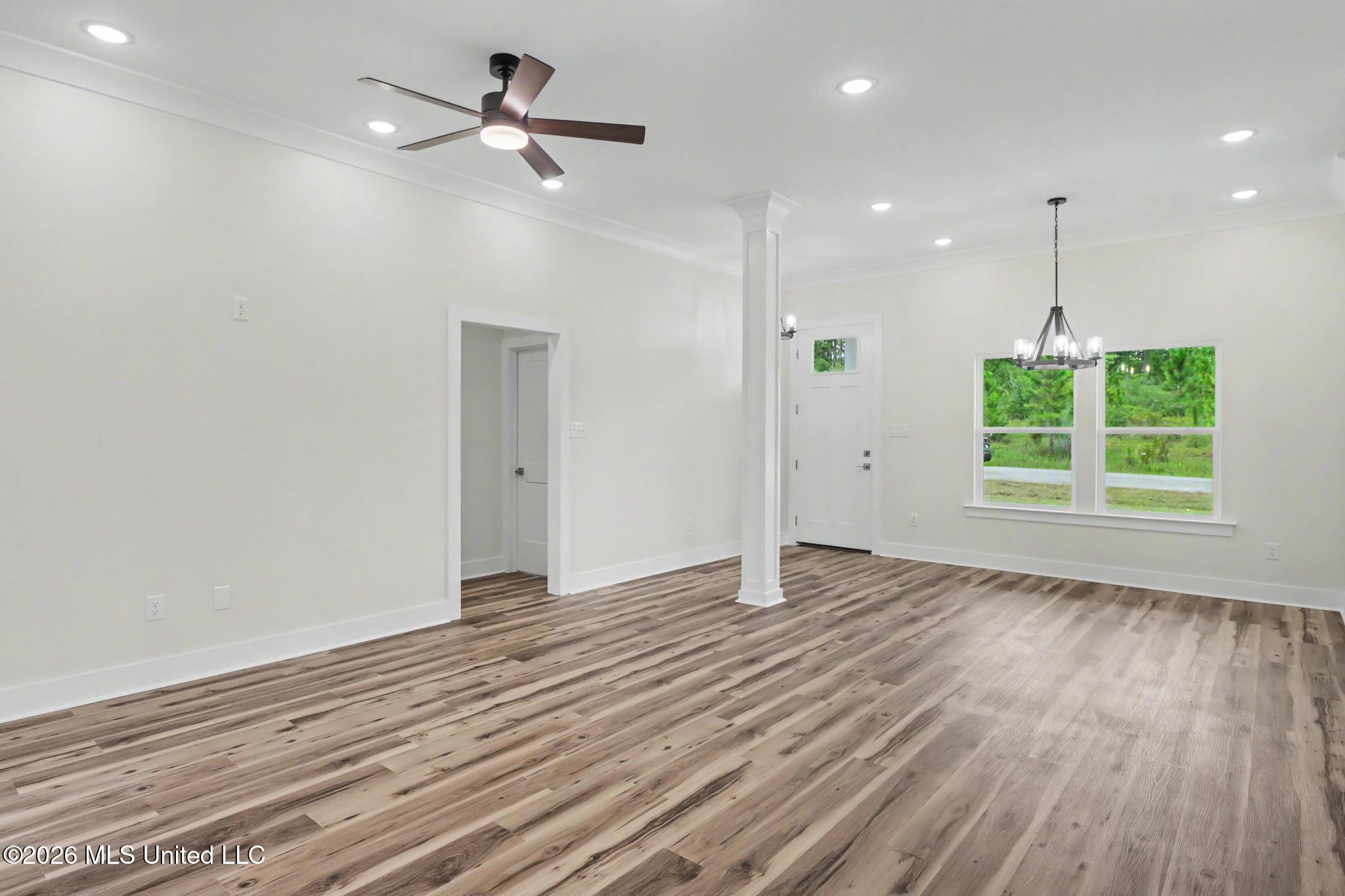 14955 Longwood Lane Property Photo 11