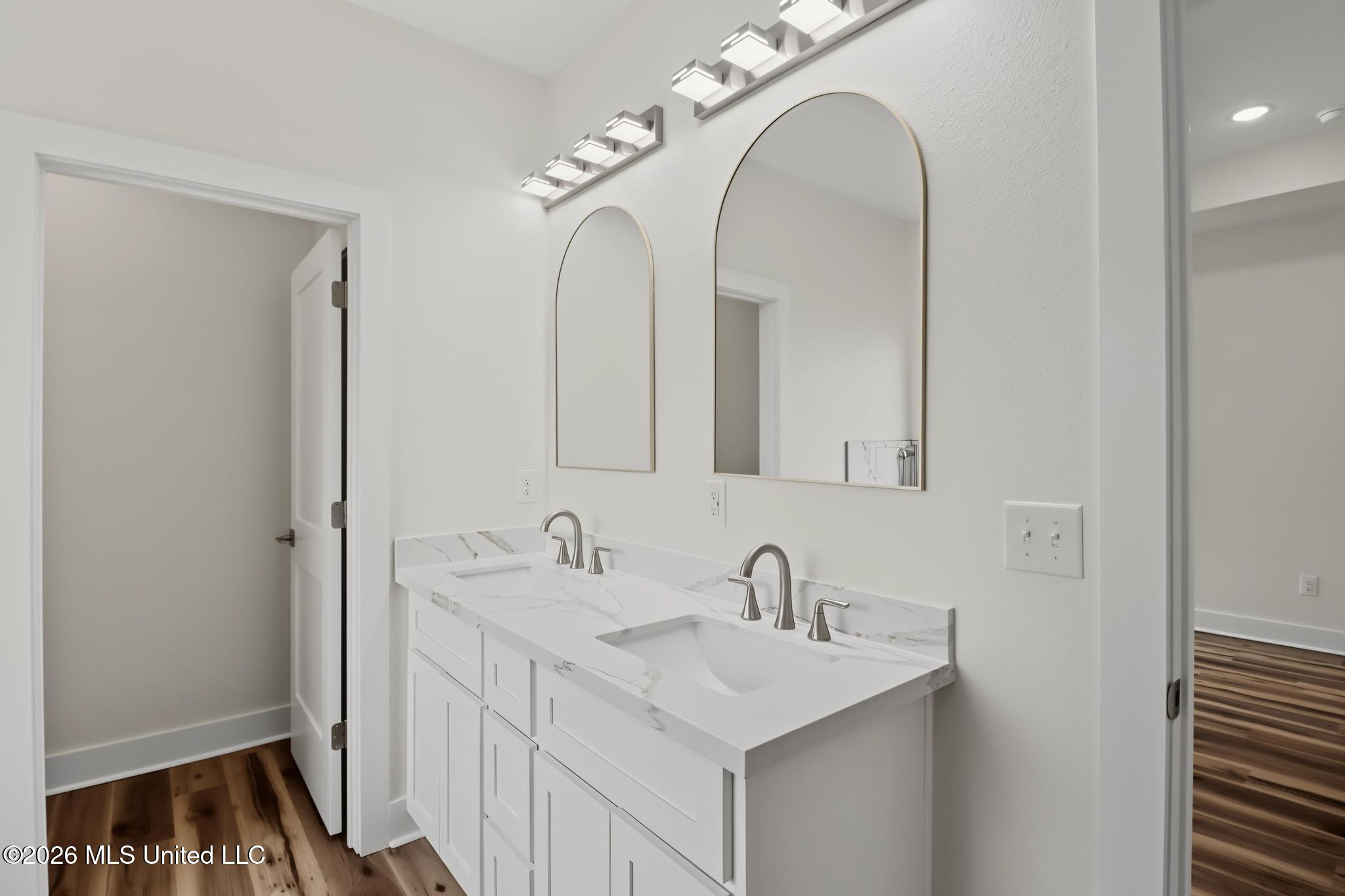 14955 Longwood Lane Property Photo 15