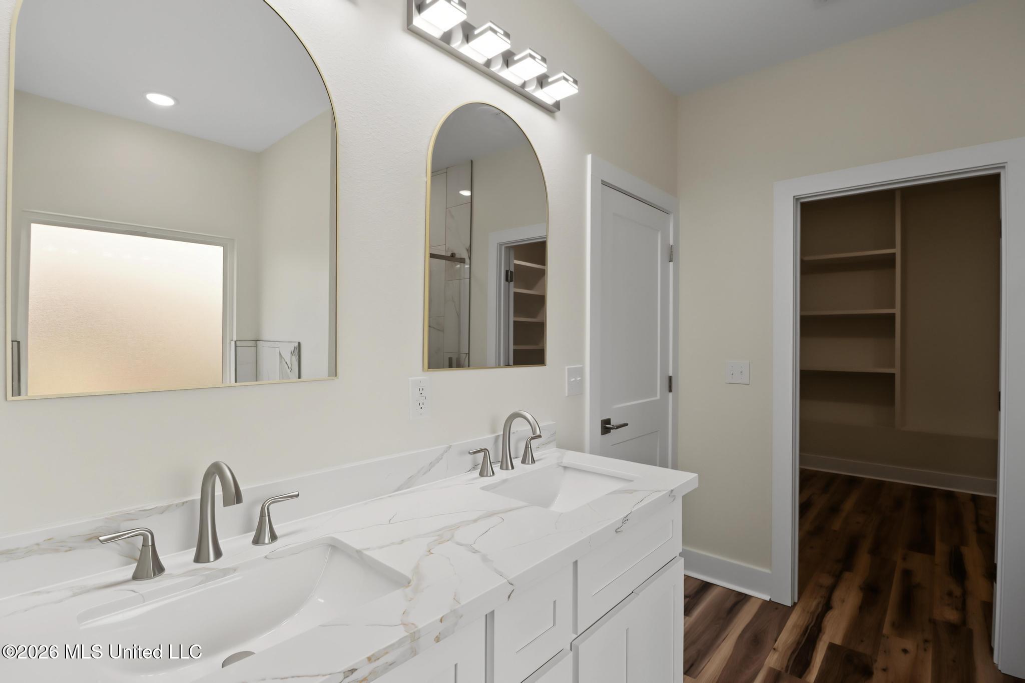 14955 Longwood Lane Property Photo 16