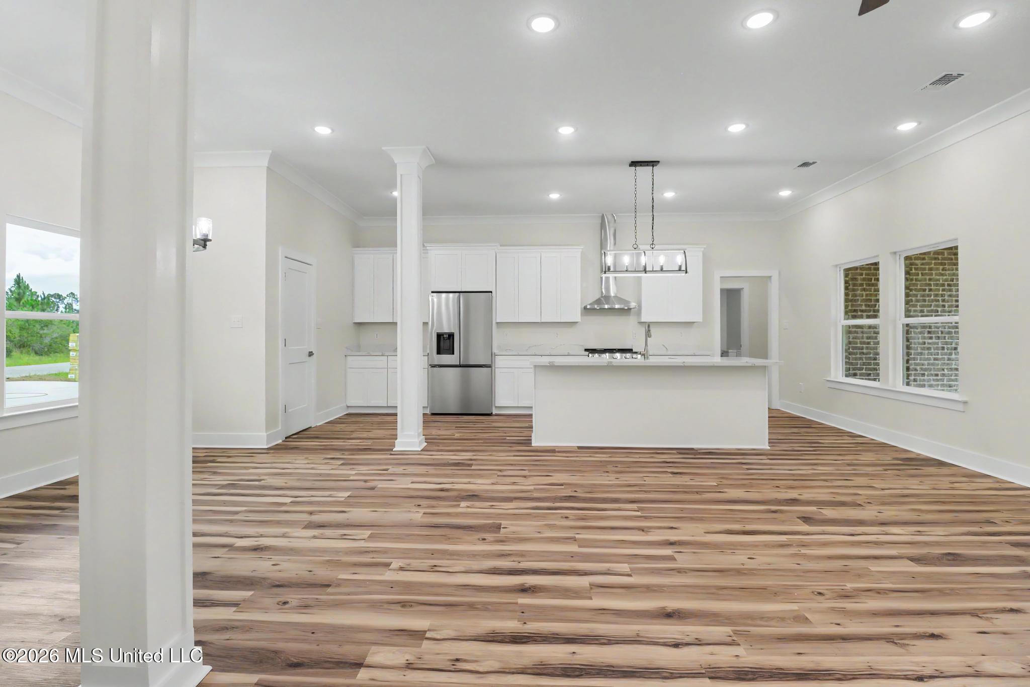 14955 Longwood Lane Property Photo 18