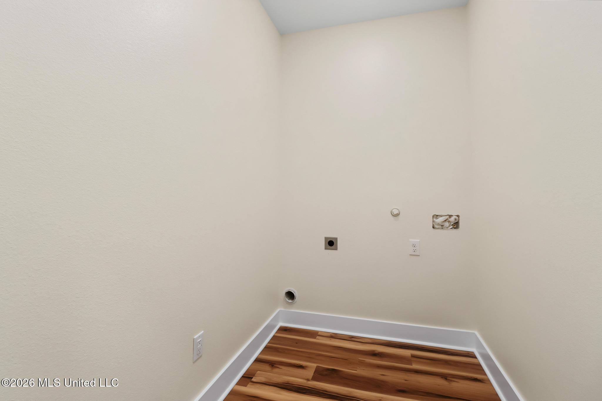 14955 Longwood Lane Property Photo 23