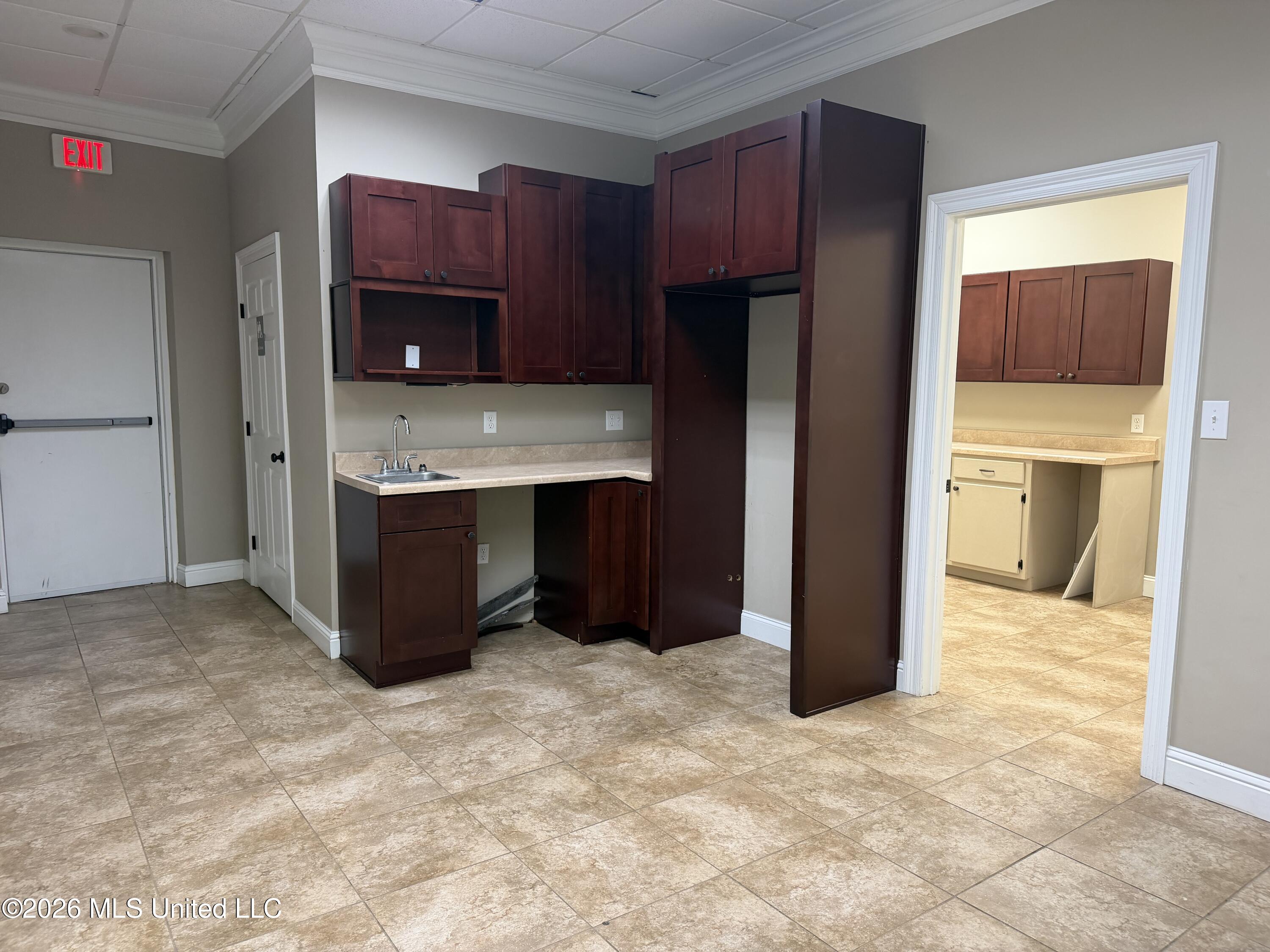 322 Courthouse Road Property Photo 5