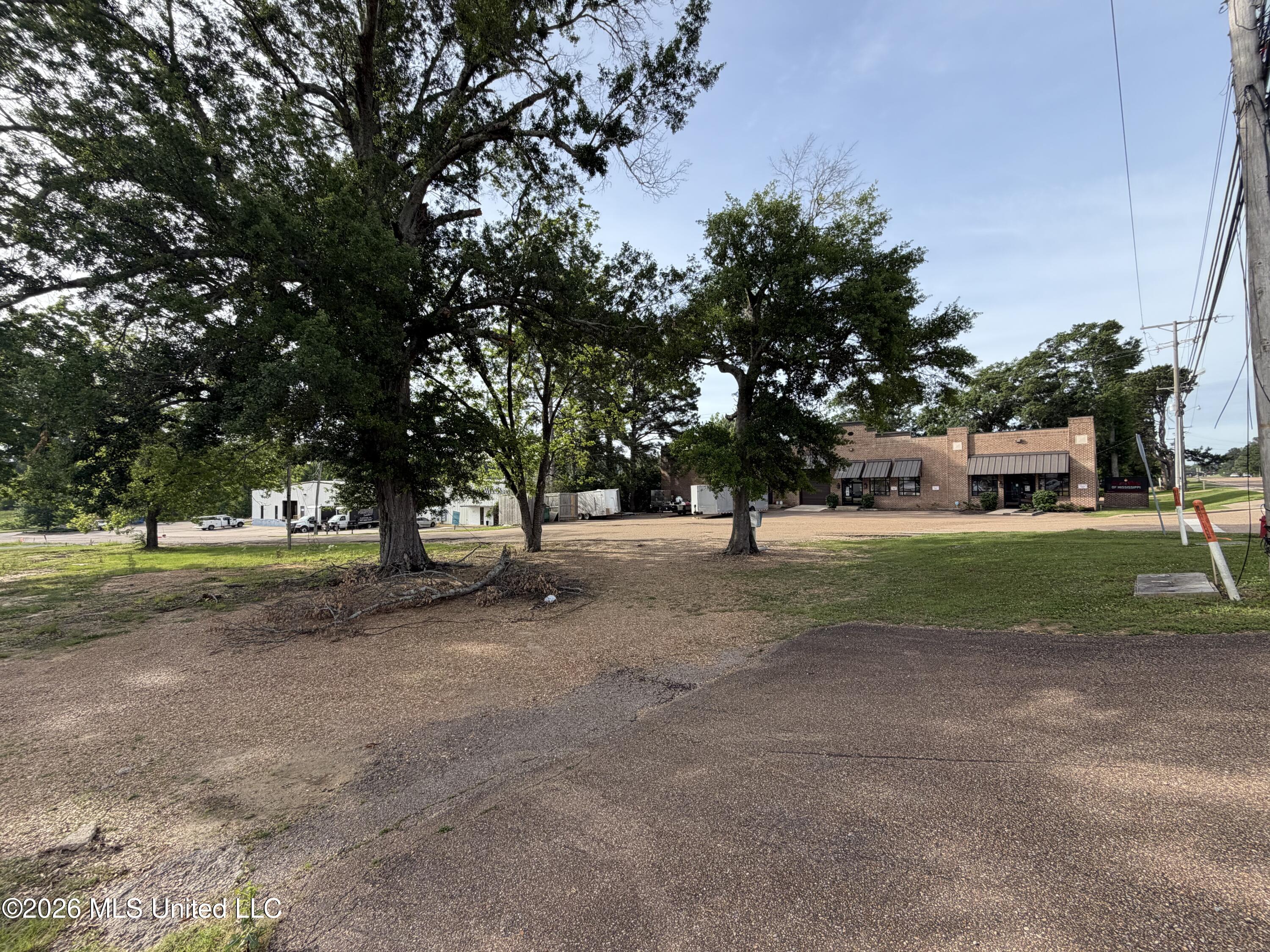 600 U.s. 51 Property Photo 4