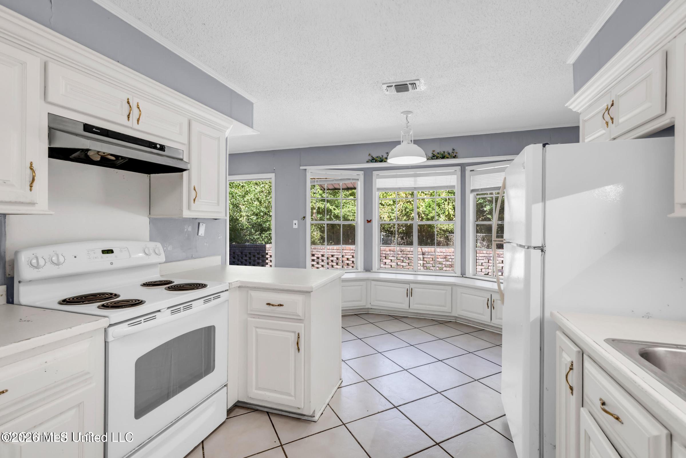 2530 Old Bay Road Property Photo 8