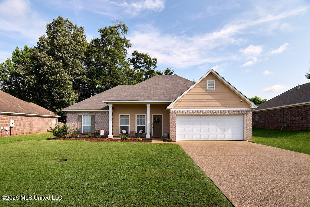 401 Old Town Circle Property Photo 1
