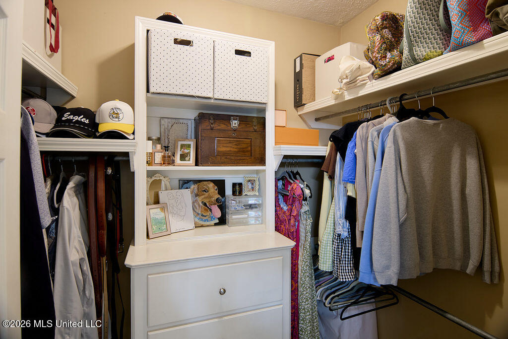 401 Old Town Circle Property Photo 11
