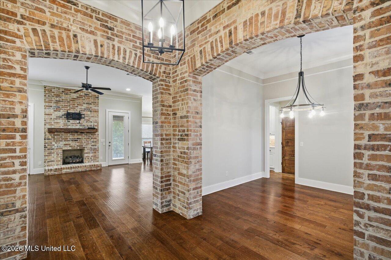 221 Hidden Hills Parkway Property Photo 8