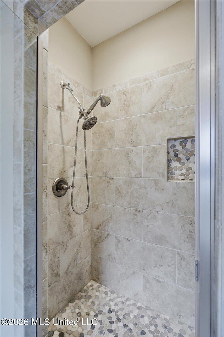 221 Hidden Hills Parkway Property Photo 31