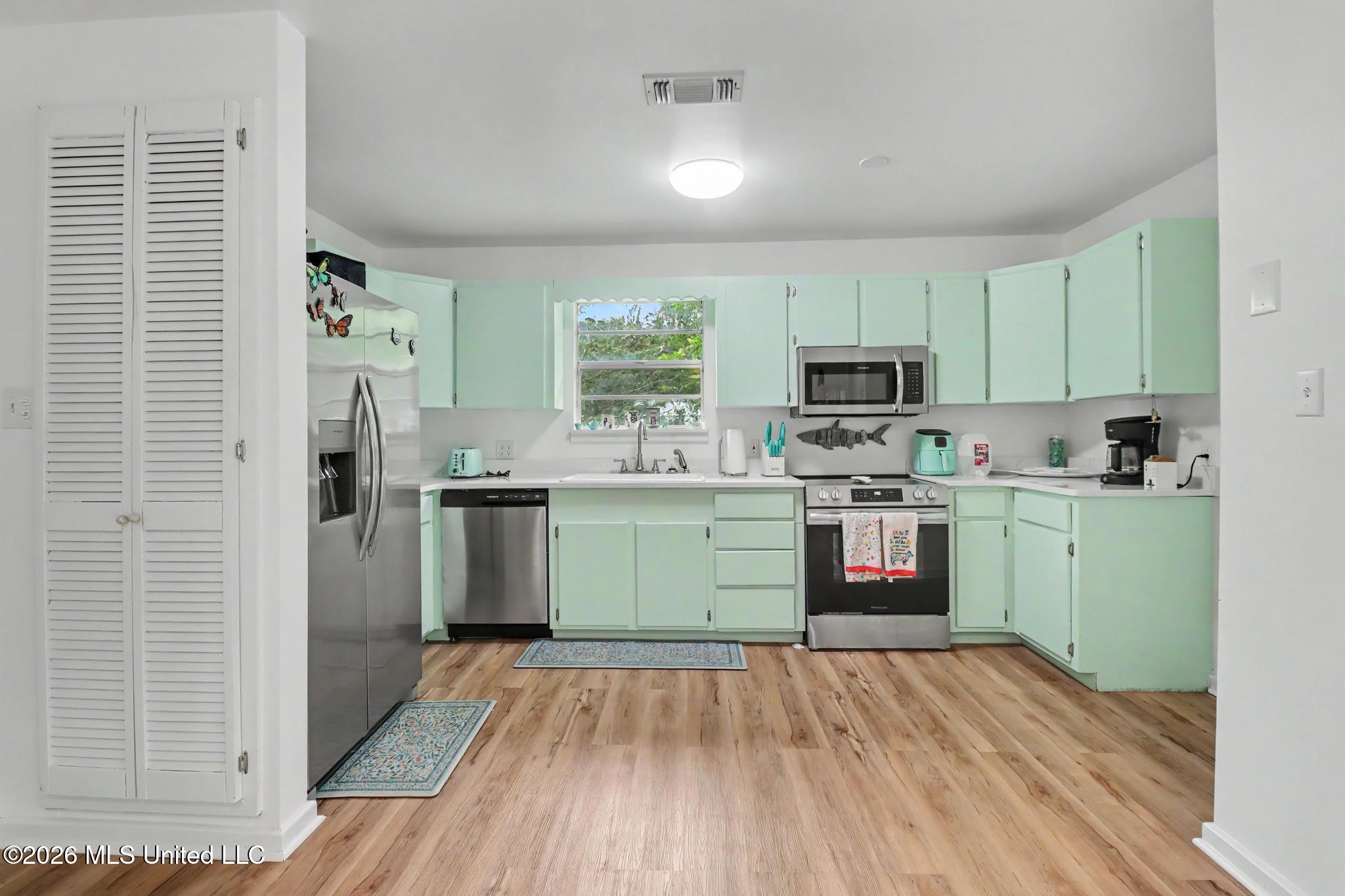 13410 River Road Property Photo 7