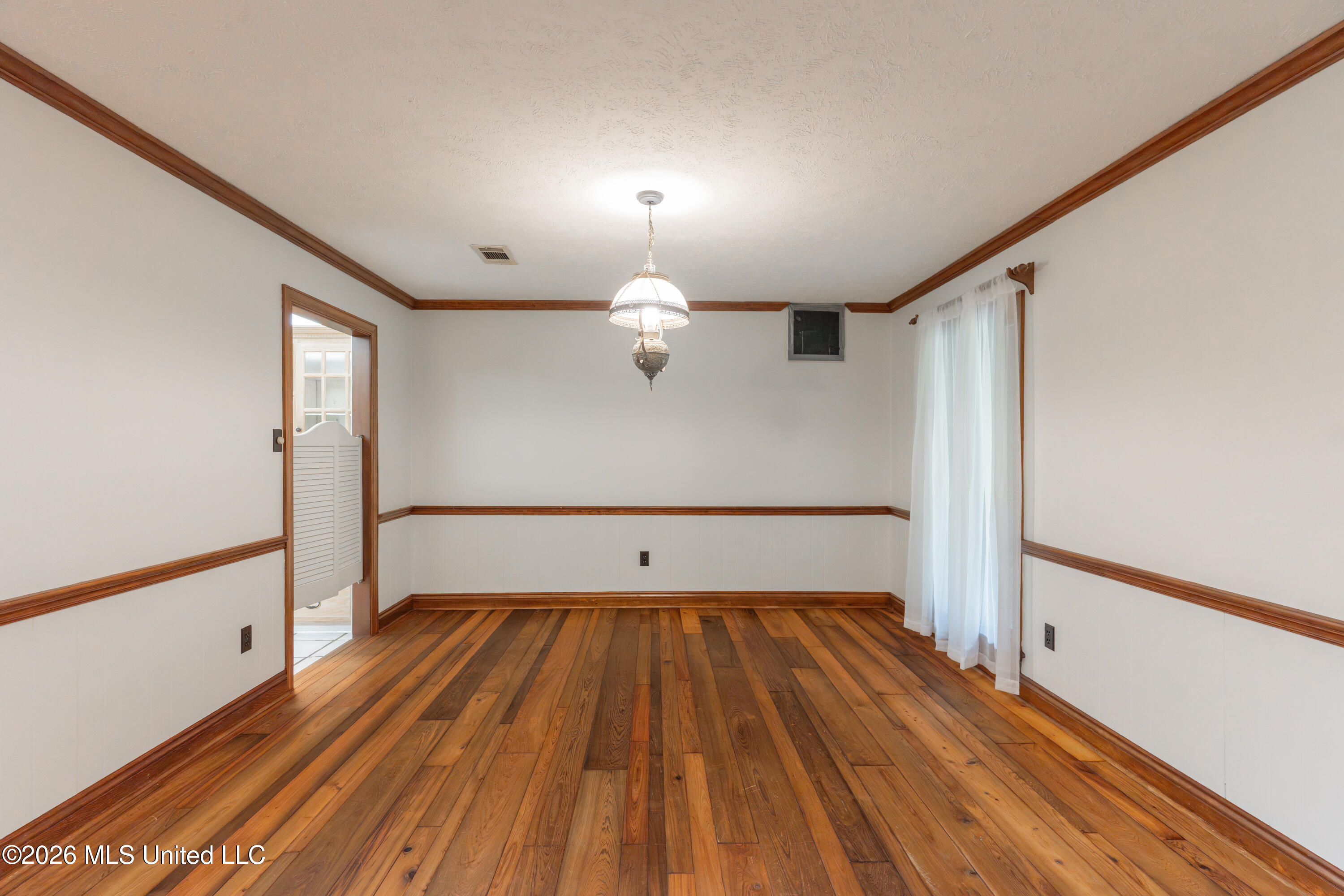 105 Mclendon Drive Property Photo 14