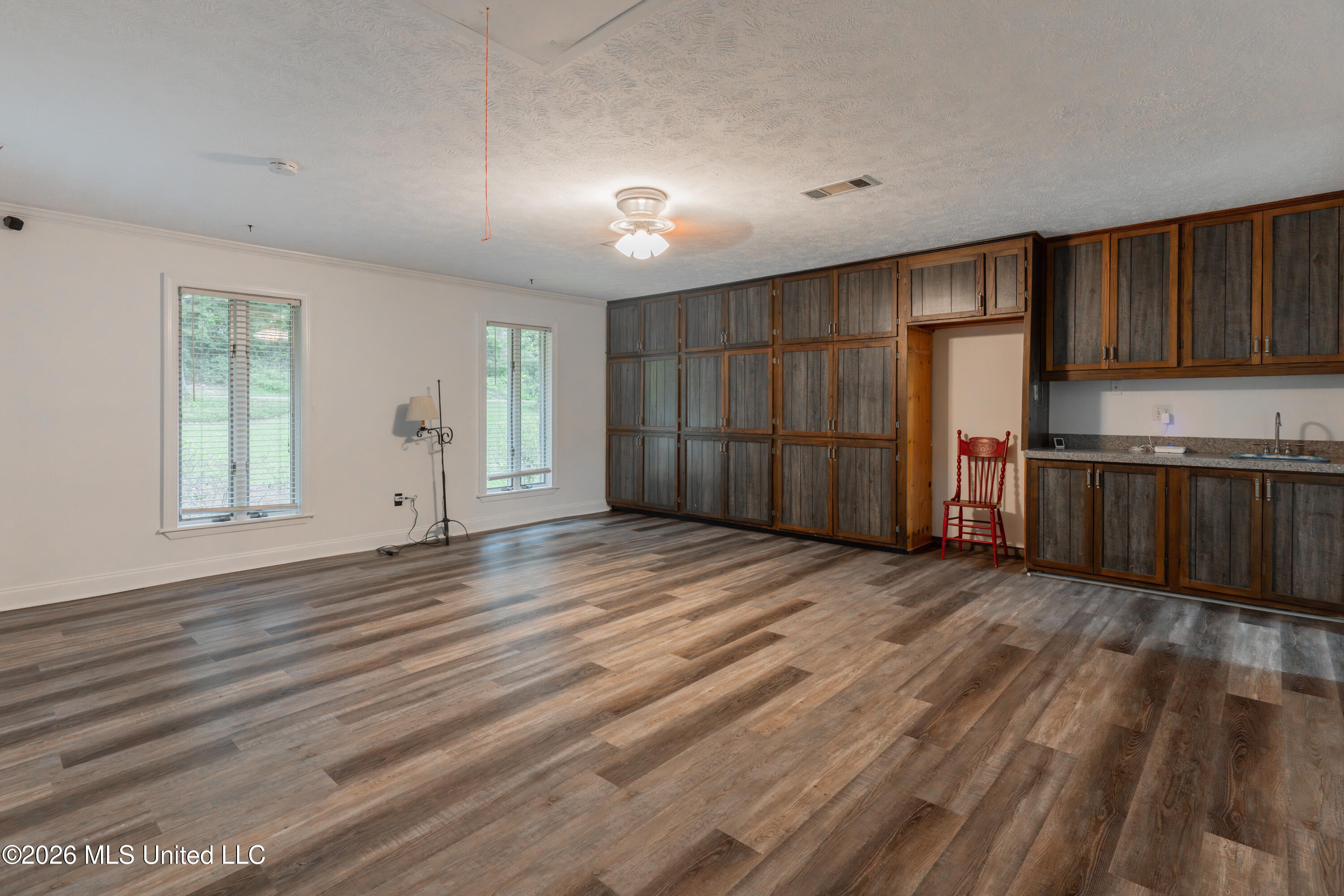 105 Mclendon Drive Property Photo 33