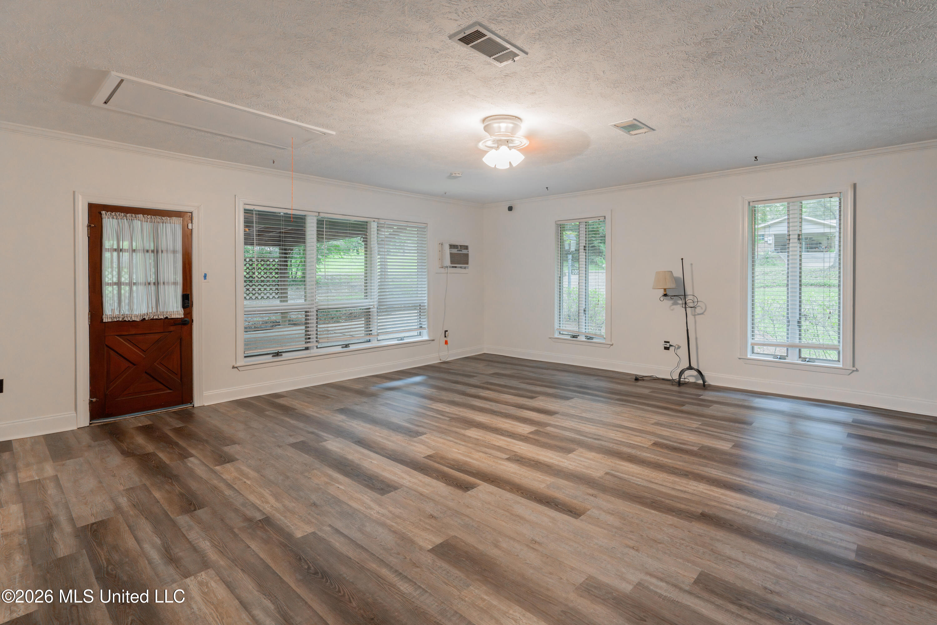 105 Mclendon Drive Property Photo 36