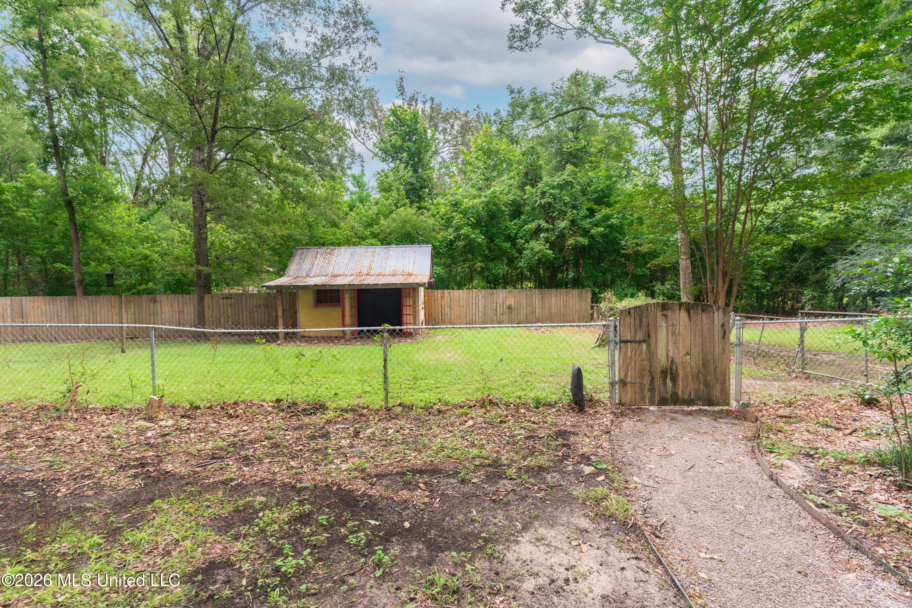 105 Mclendon Drive Property Photo 81