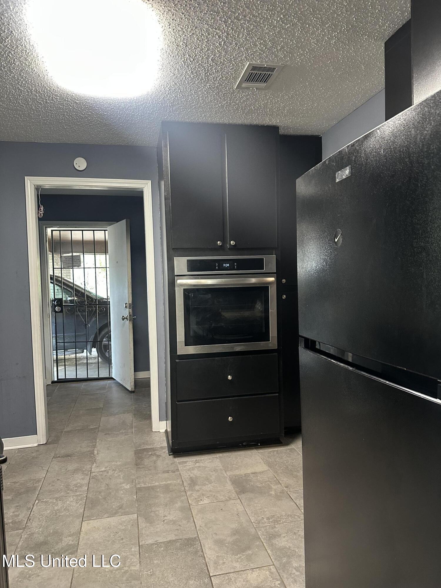 1156 Garden Park Drive Property Photo 16
