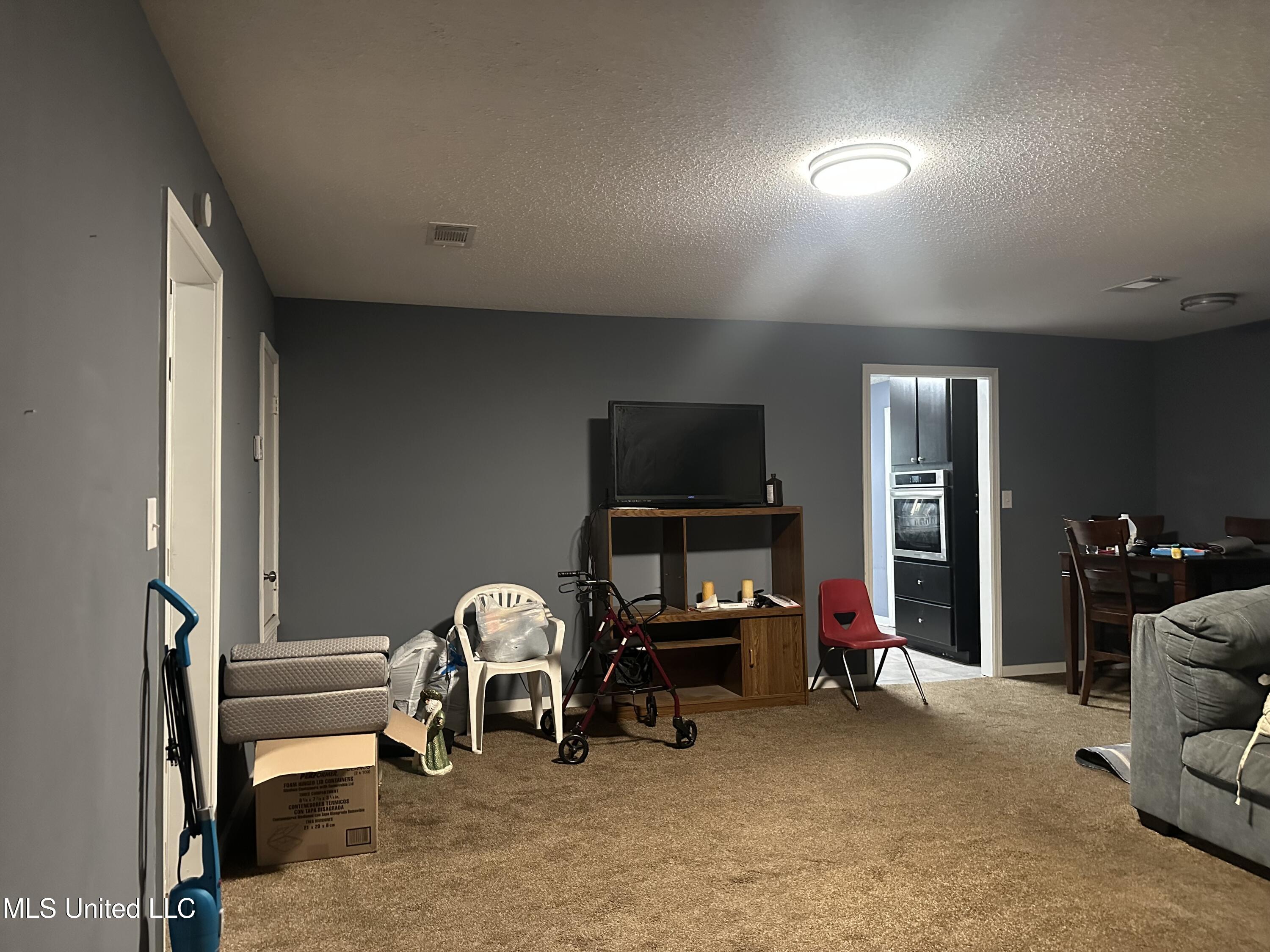 1156 Garden Park Drive Property Photo 18