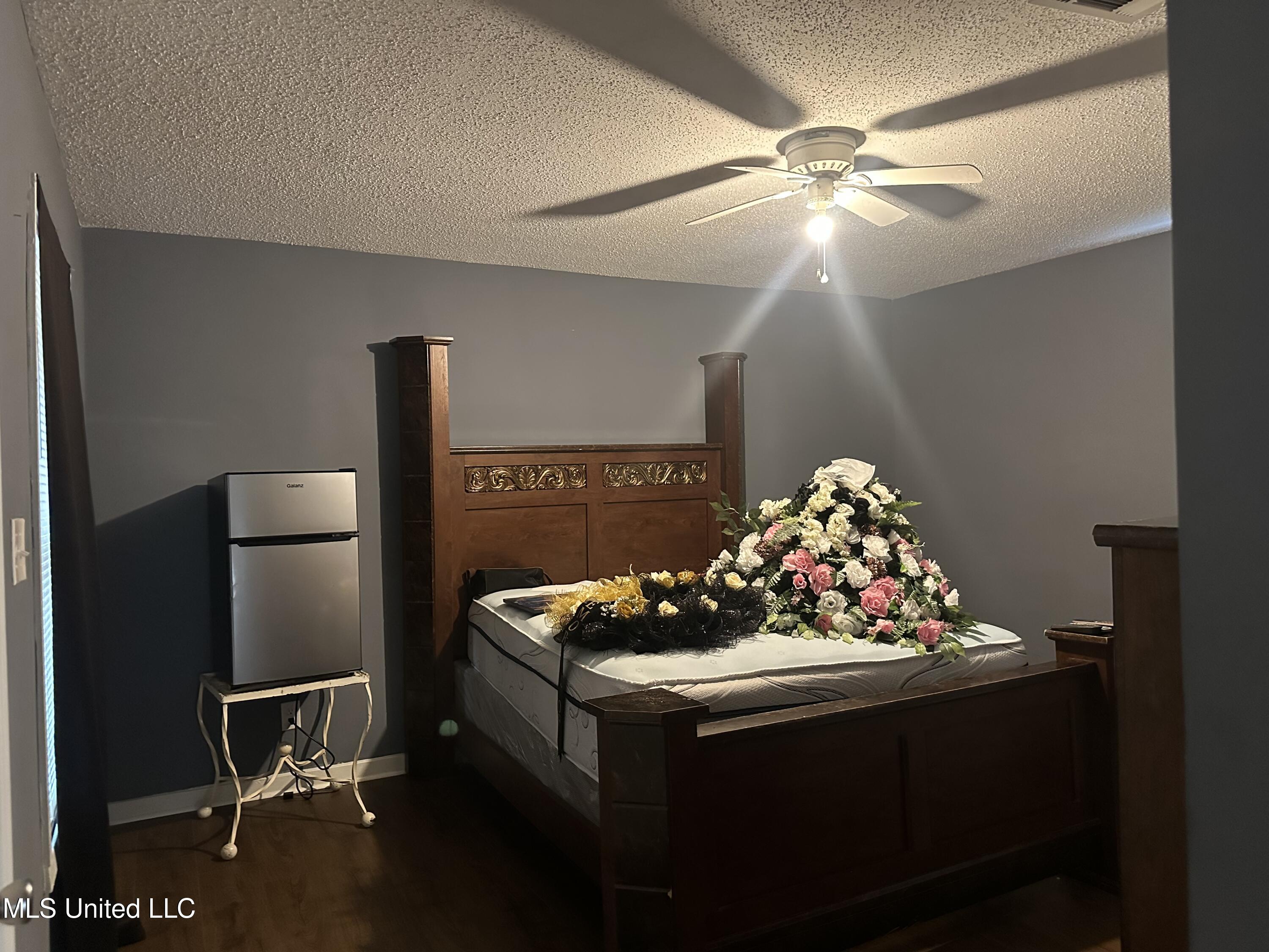 1156 Garden Park Drive Property Photo 19