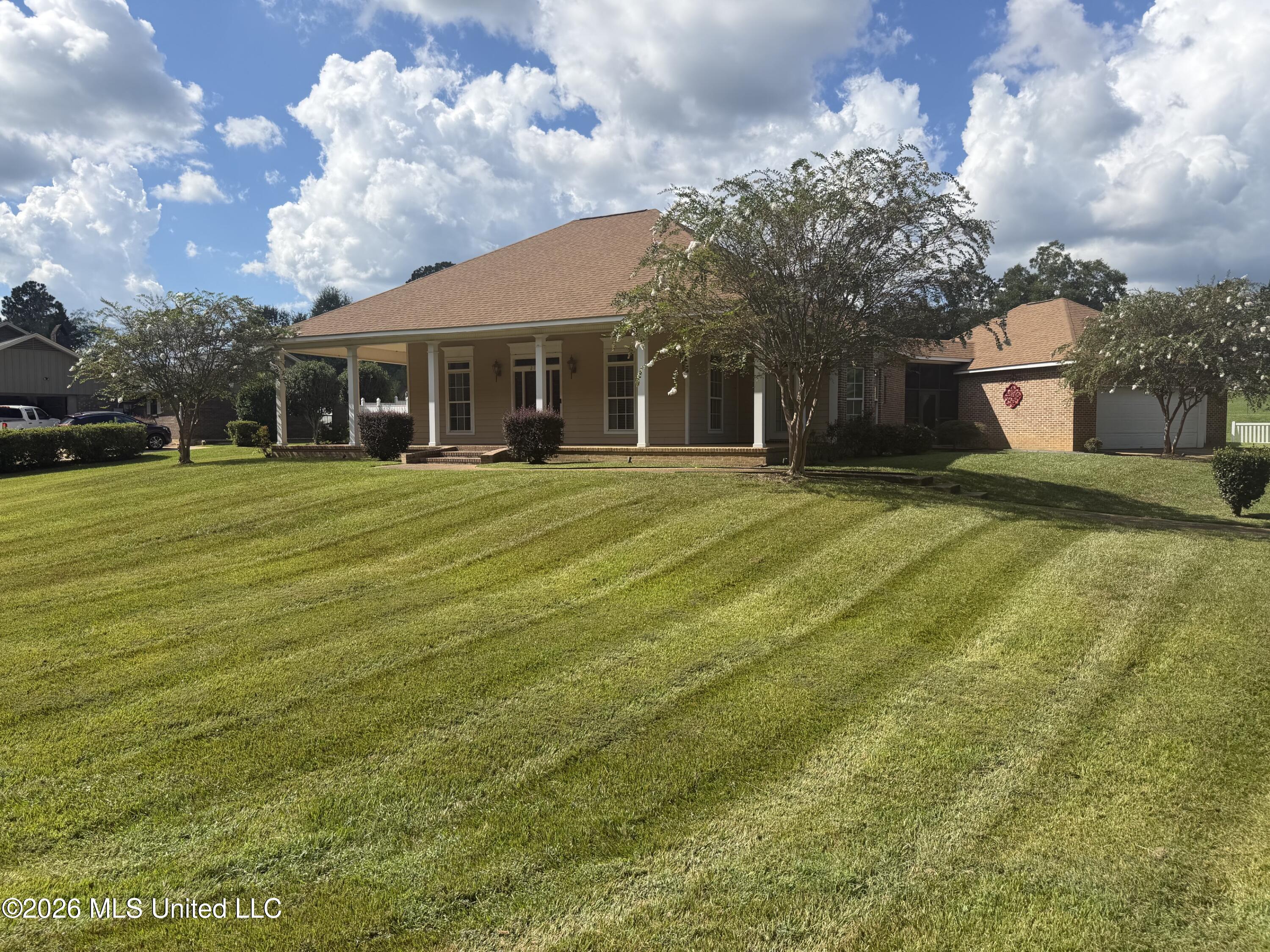 2104 Cheyenne Drive Property Photo 1
