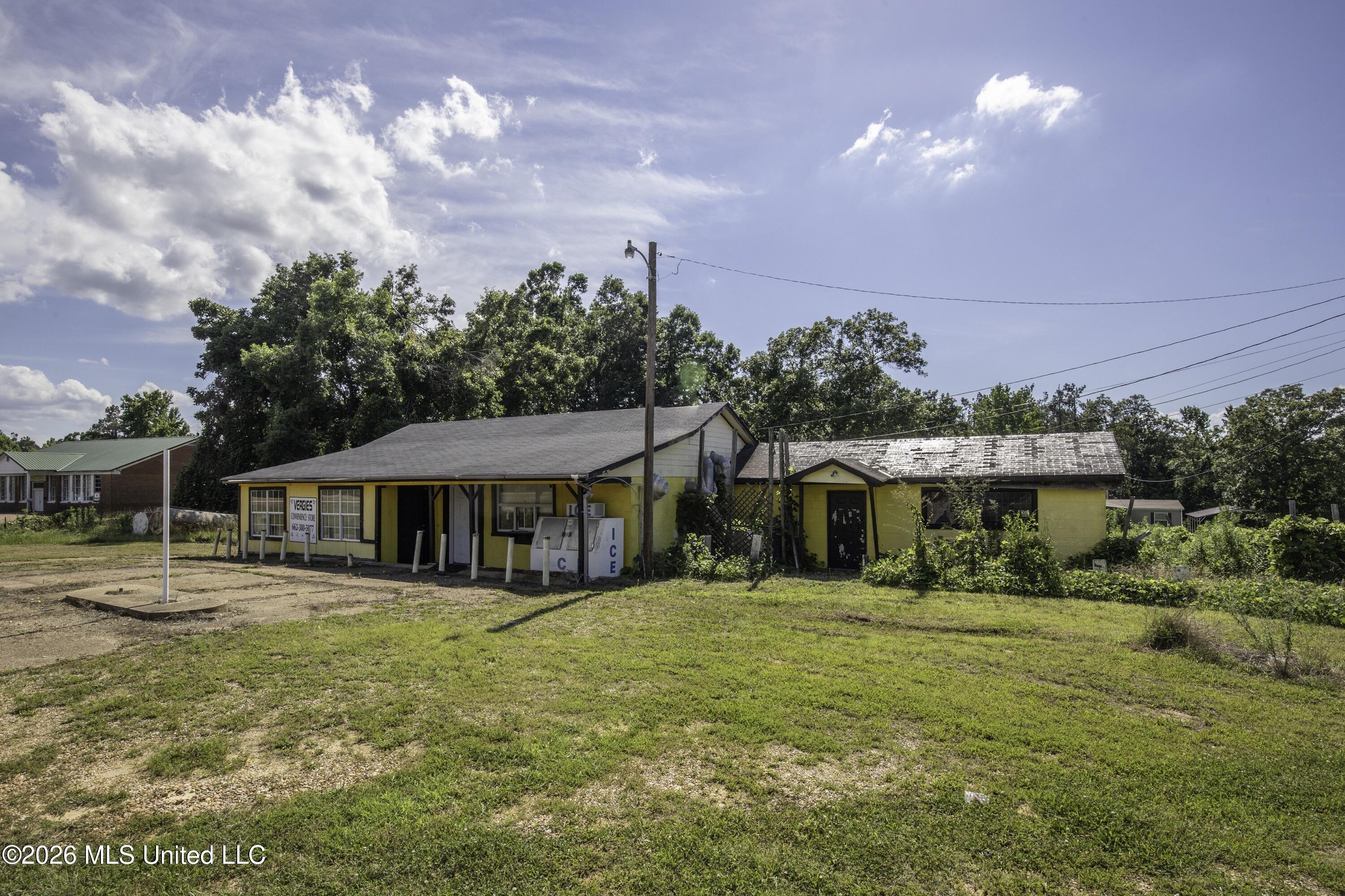 41 County Road 115 Property Photo 5