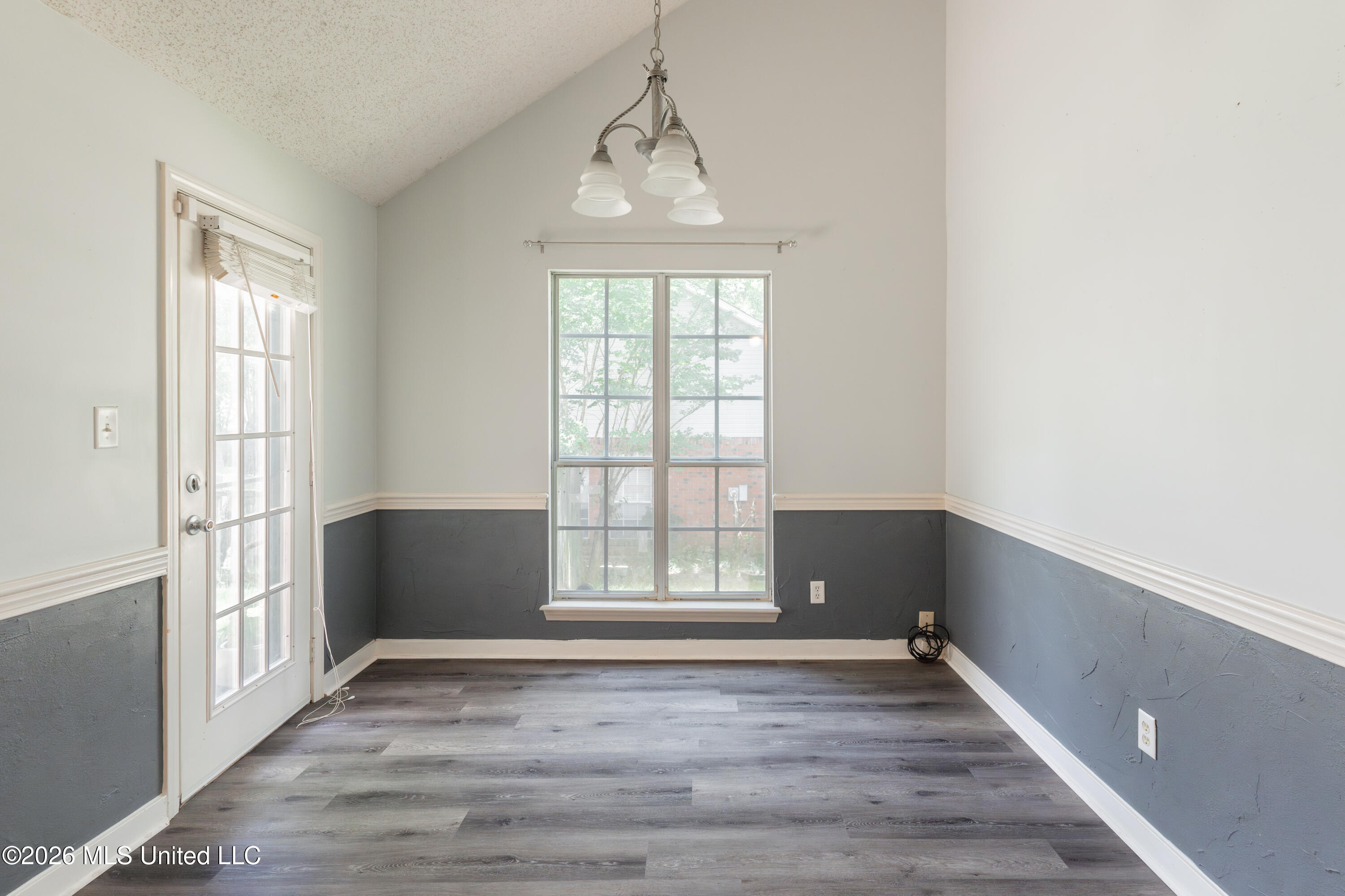 107 Yorkshire Cove Property Photo 18