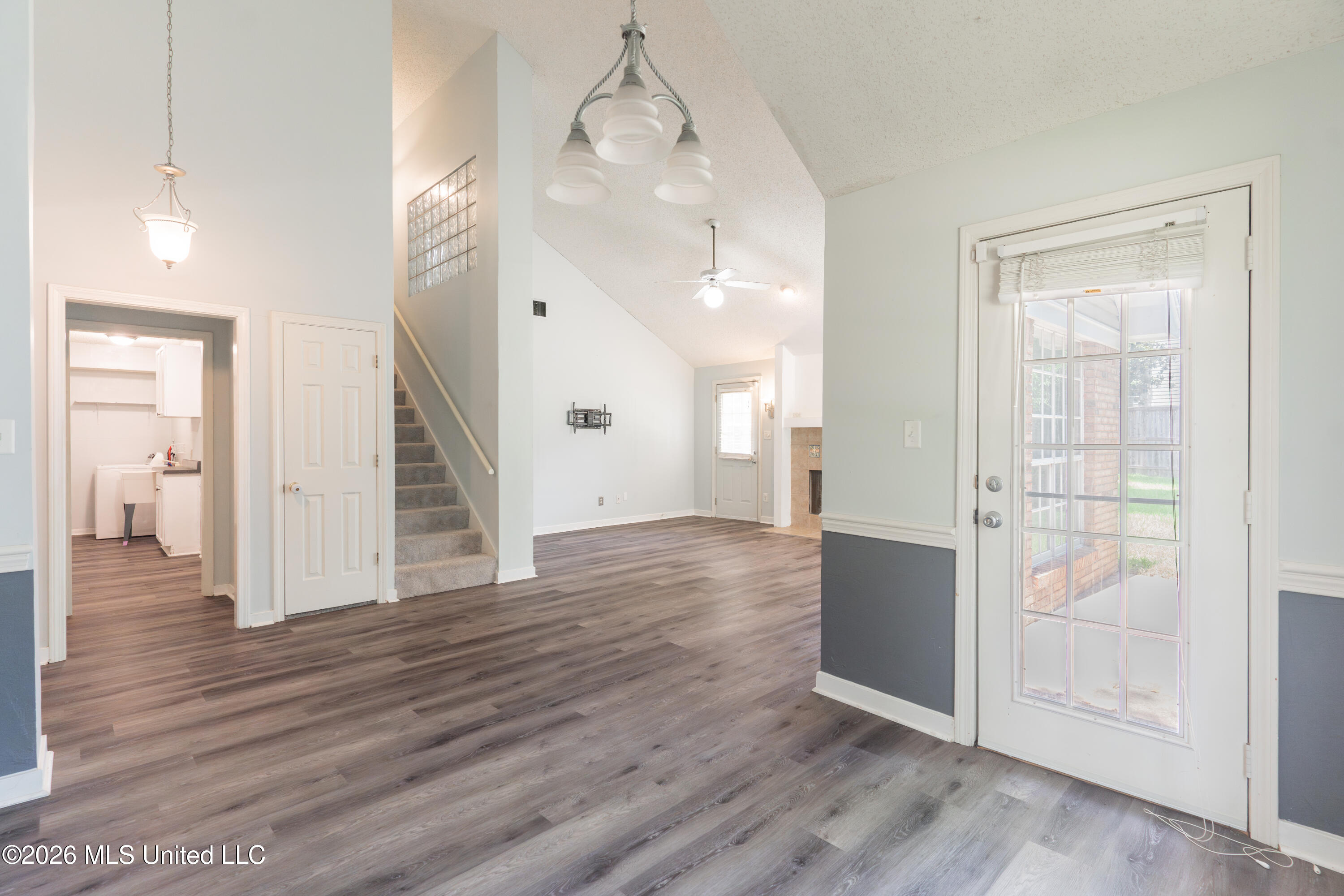 107 Yorkshire Cove Property Photo 19