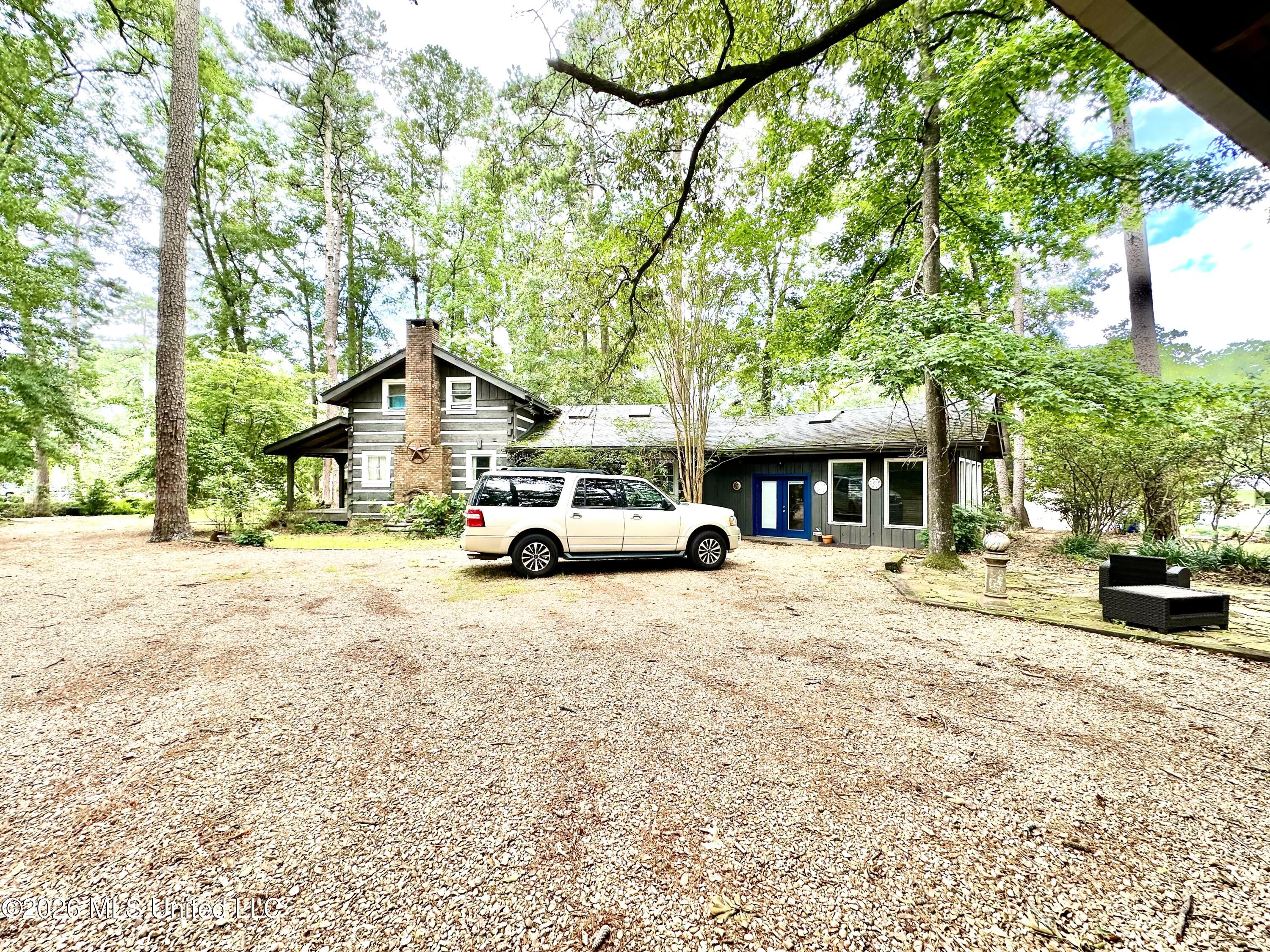900 Morningside Drive Property Photo 6