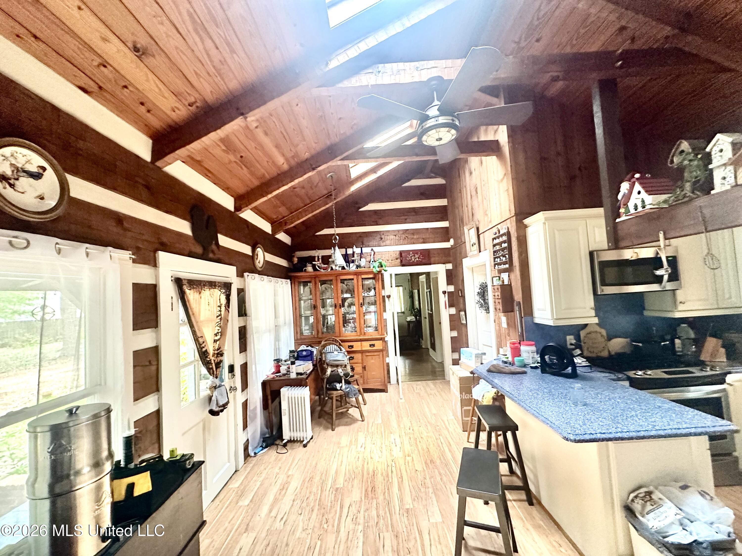 900 Morningside Drive Property Photo 13