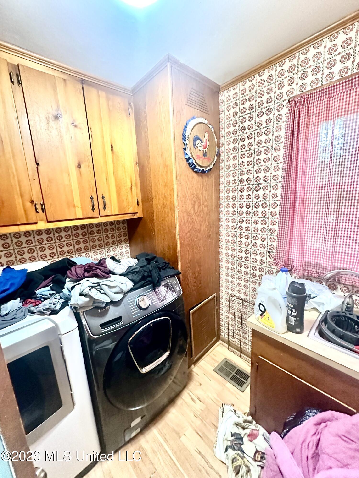 900 Morningside Drive Property Photo 14