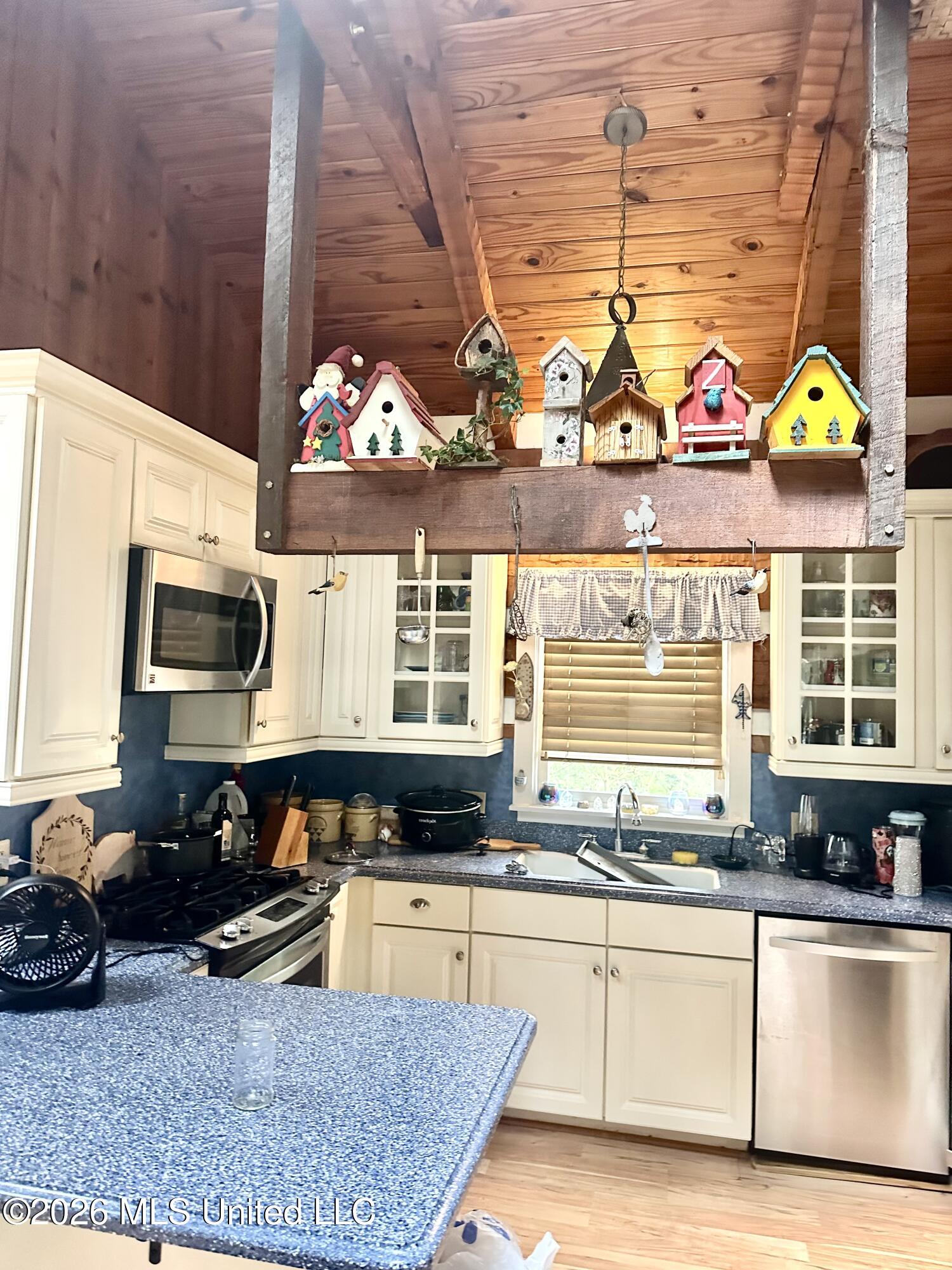900 Morningside Drive Property Photo 19