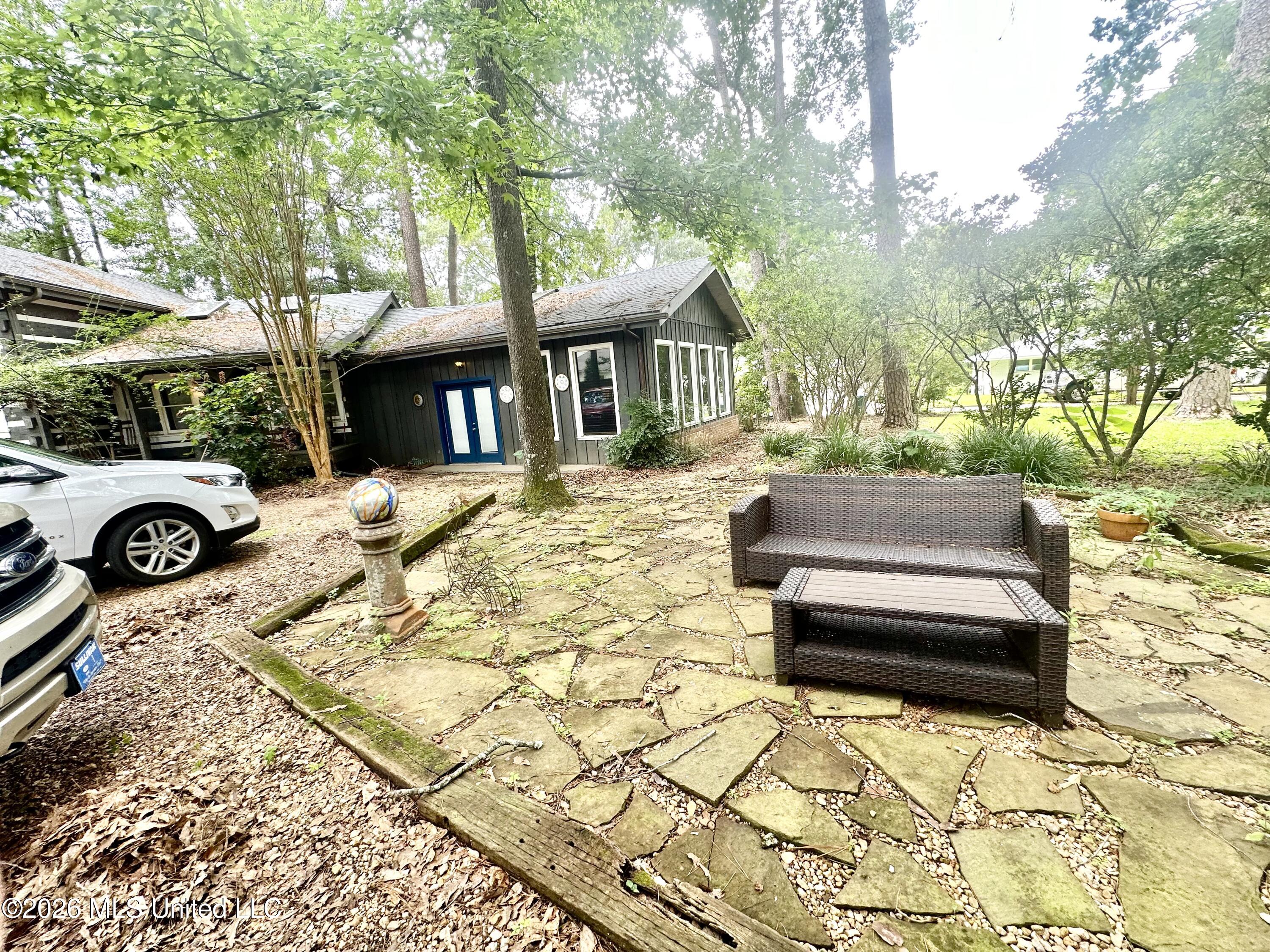 900 Morningside Drive Property Photo 20