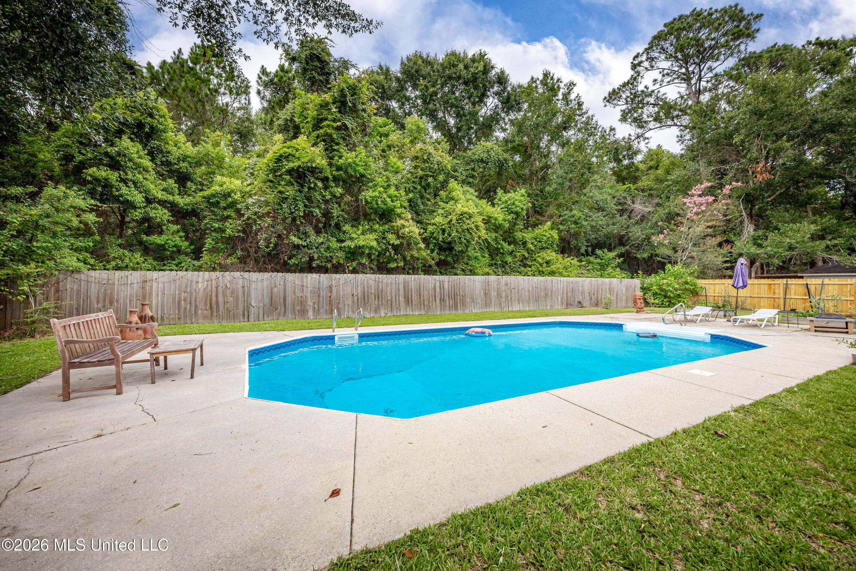 3422 Dijon Avenue Property Photo 2