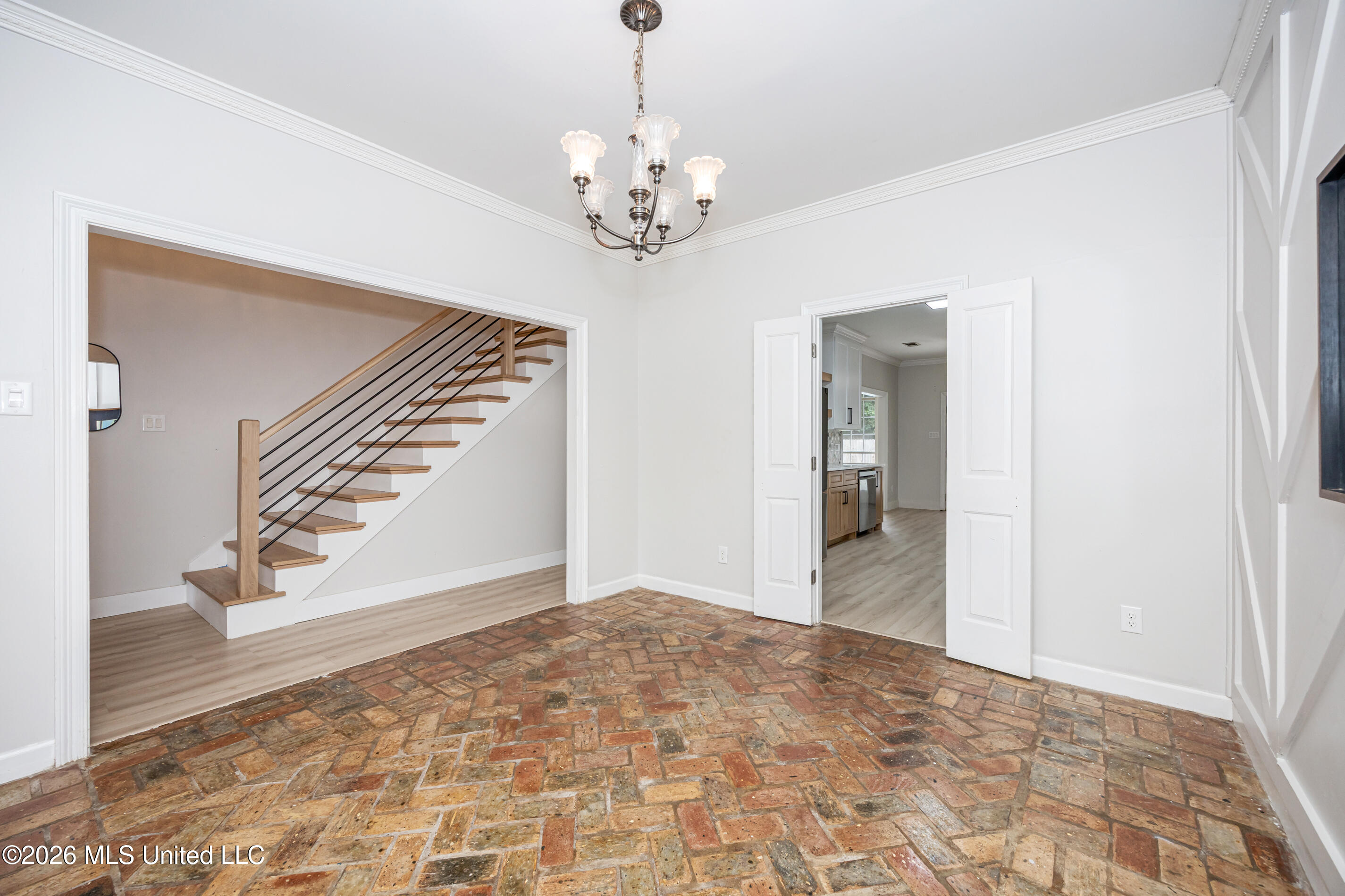 3422 Dijon Avenue Property Photo 12