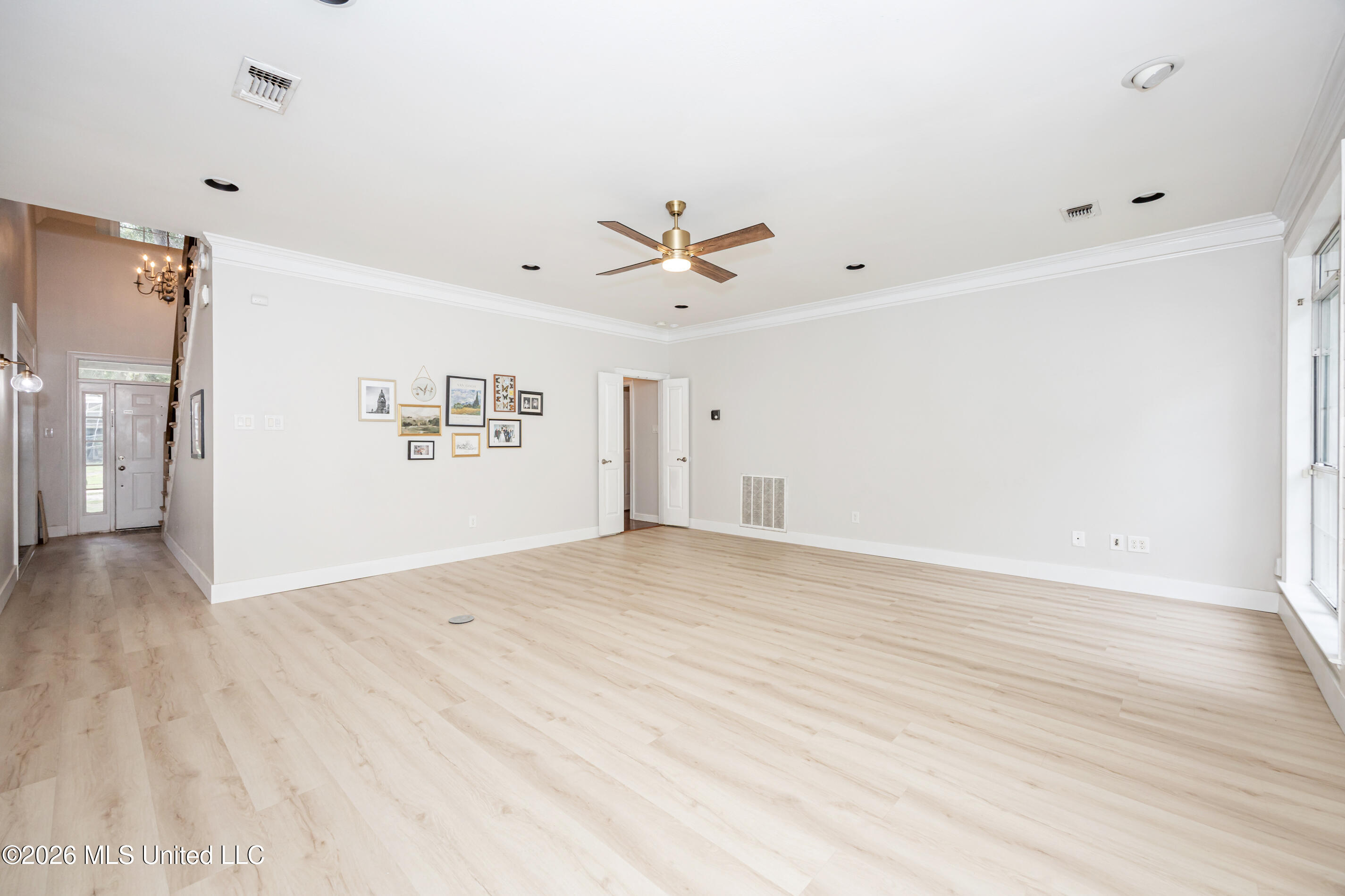 3422 Dijon Avenue Property Photo 16