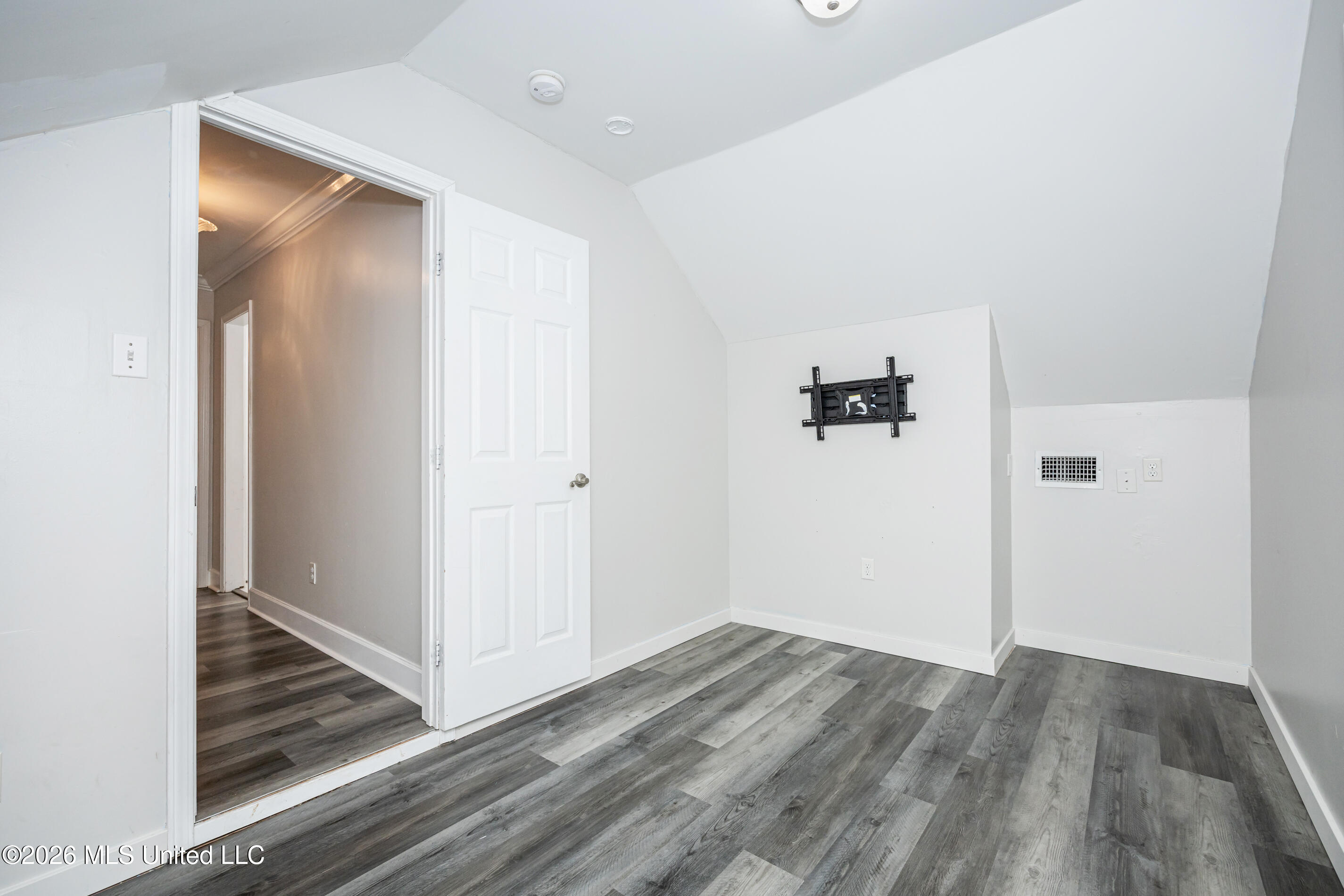 3422 Dijon Avenue Property Photo 60