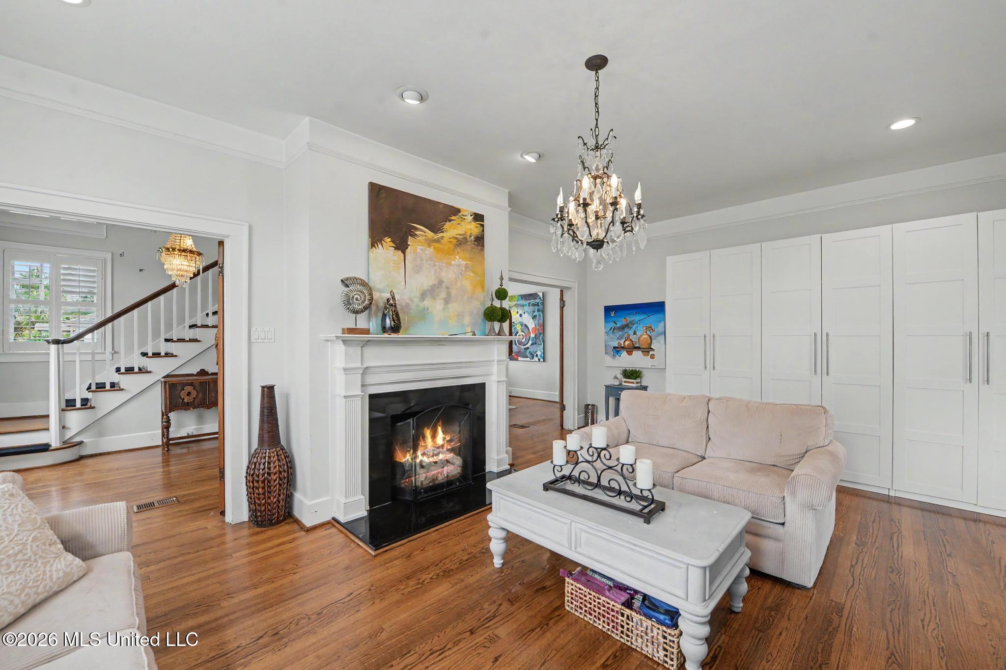 413 Porter Avenue Property Photo 11