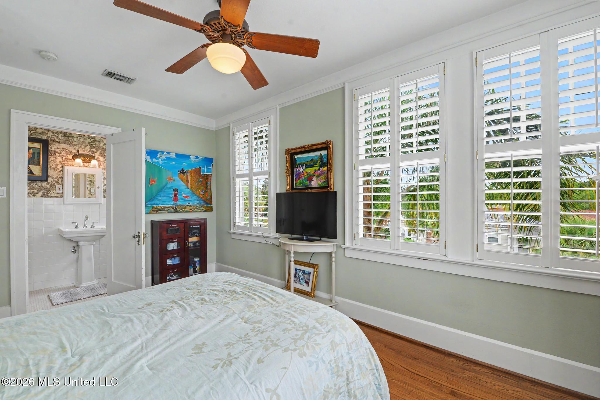 413 Porter Avenue Property Photo 26