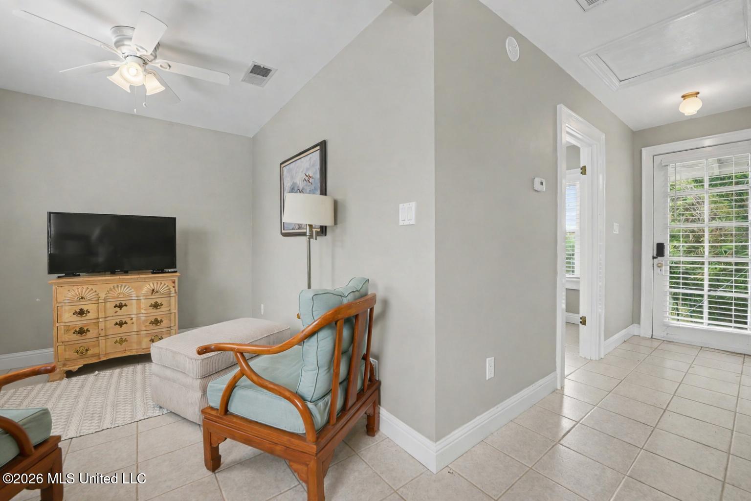 413 Porter Avenue Property Photo 35