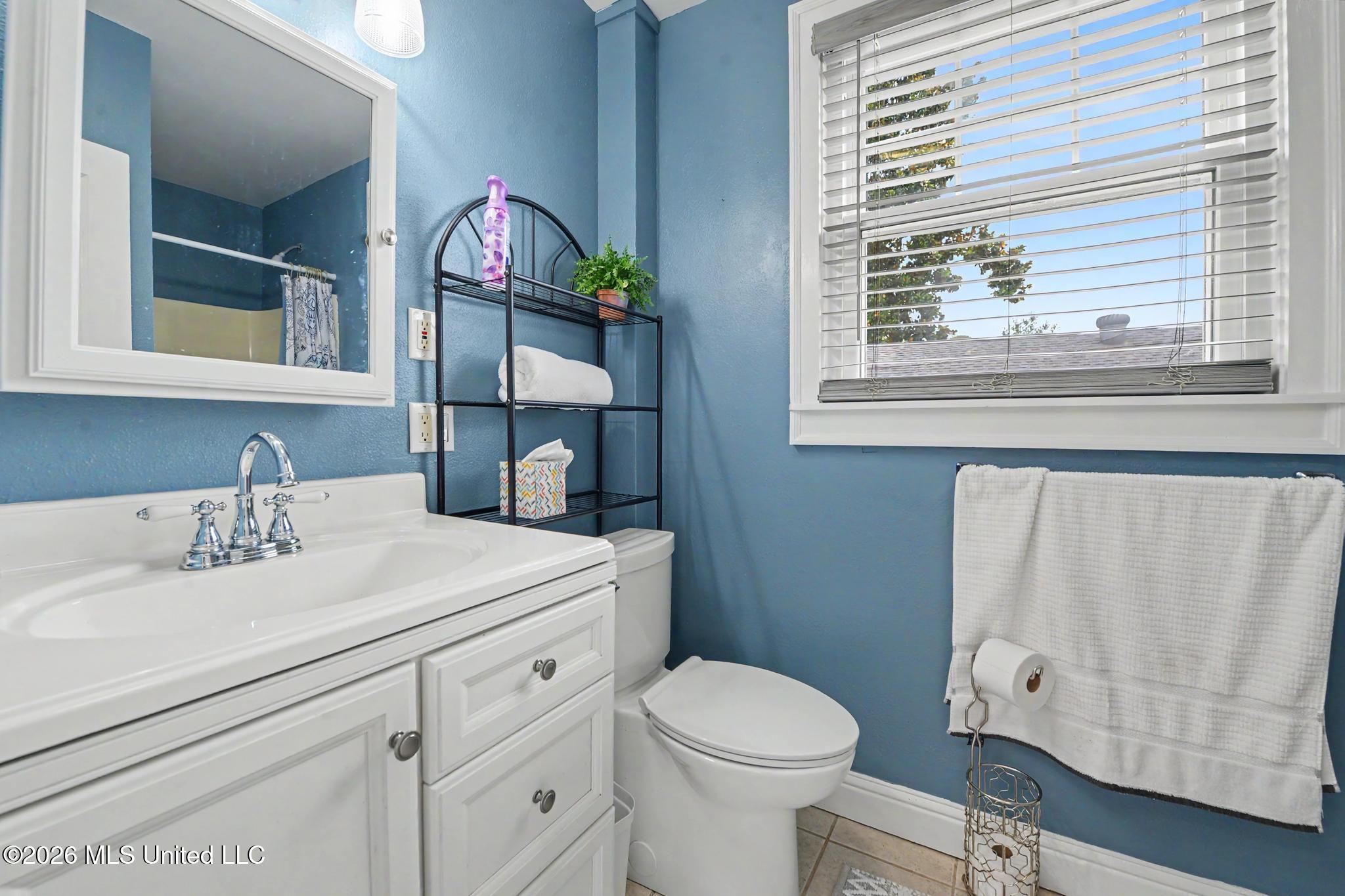 413 Porter Avenue Property Photo 39